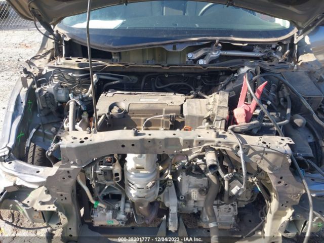 Photo 9 VIN: 2HKRM3H5XGH521172 - HONDA CR-V 