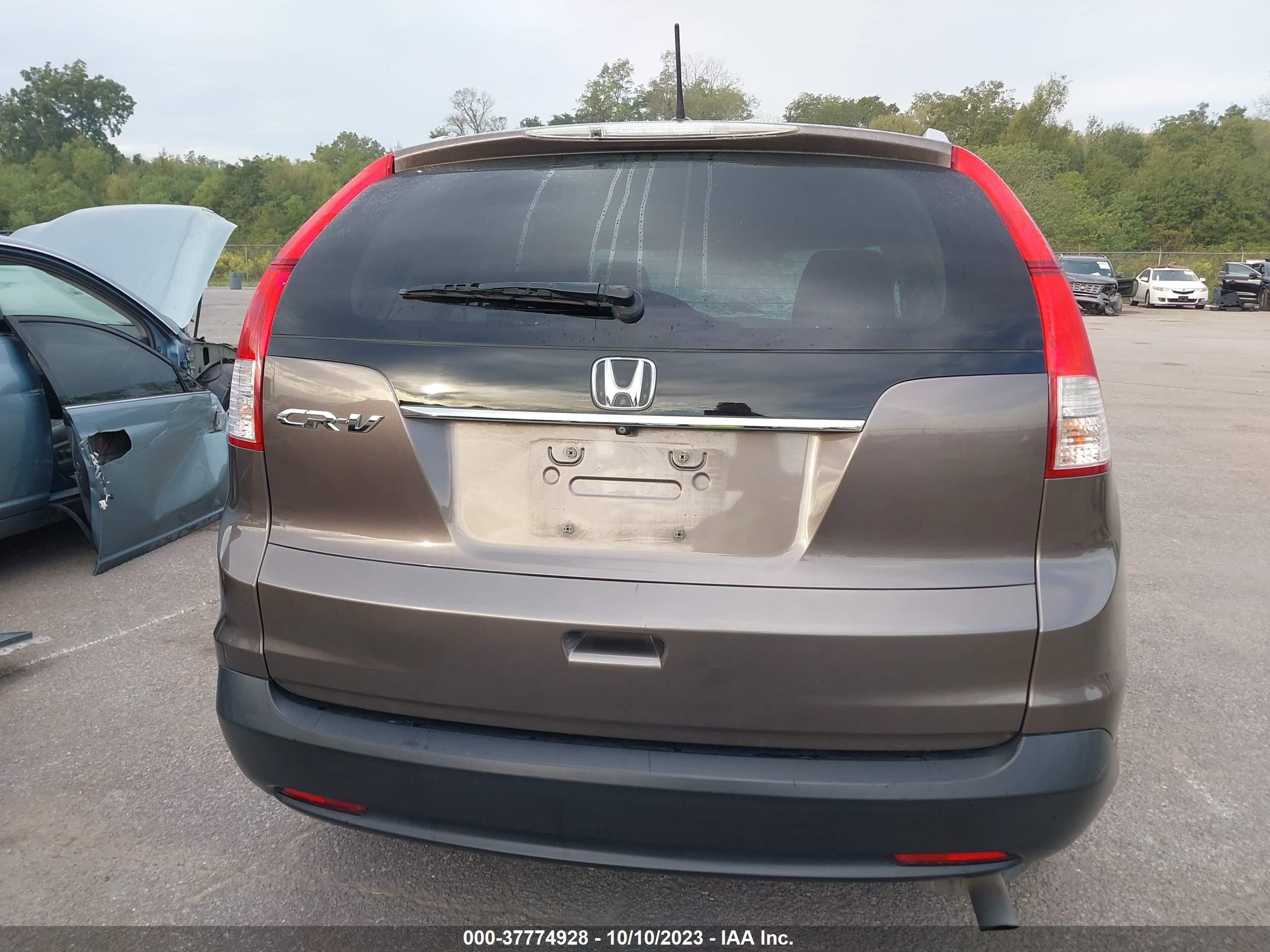 Photo 7 VIN: 2HKRM3H74EH531808 - HONDA CR-V 