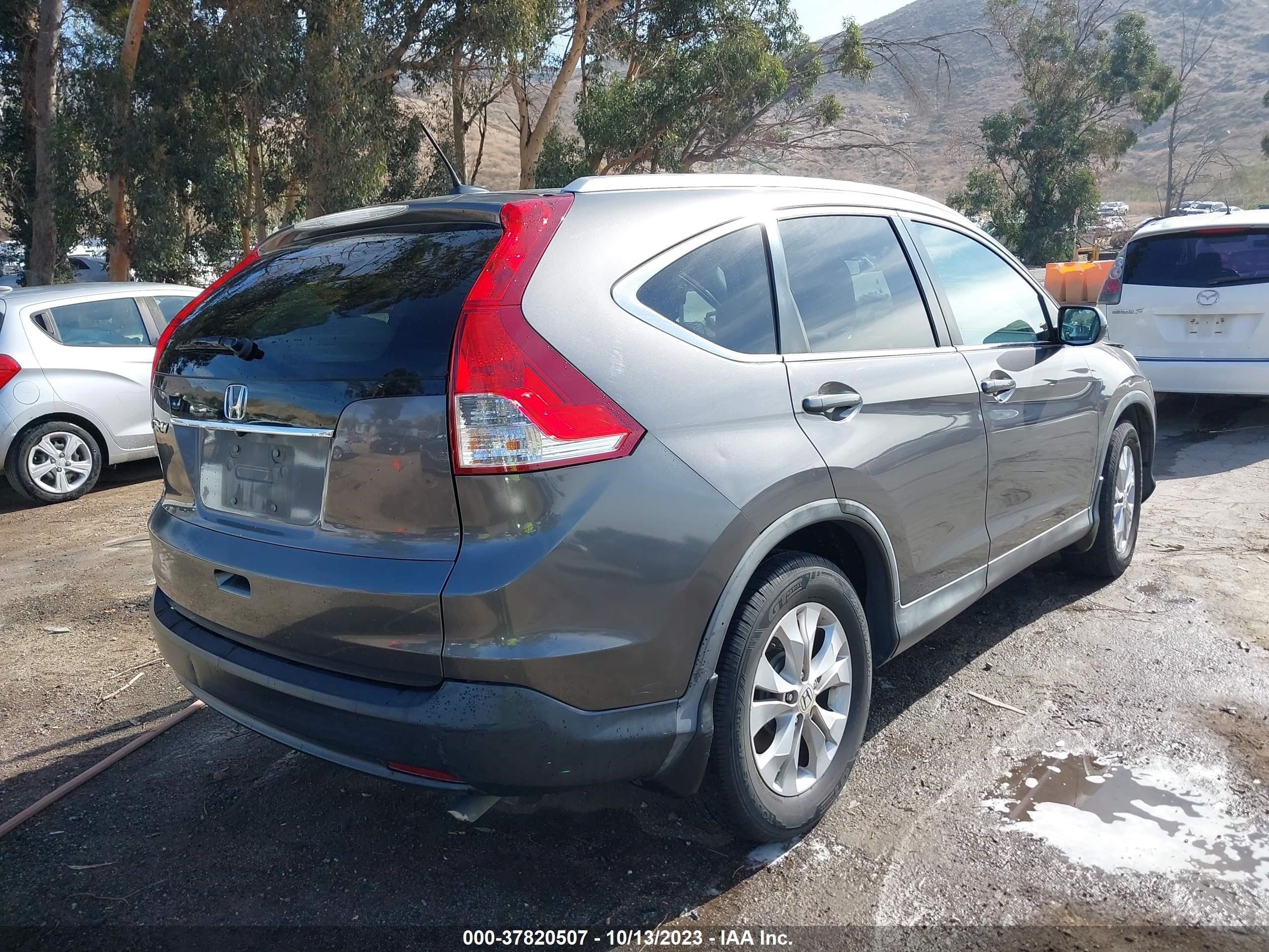 Photo 3 VIN: 2HKRM3H76EH524617 - HONDA CR-V 