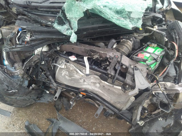 Photo 9 VIN: 2HKRM3H79EH554601 - HONDA CR-V 