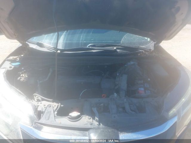 Photo 9 VIN: 2HKRM3H7XGH506088 - HONDA CR-V 