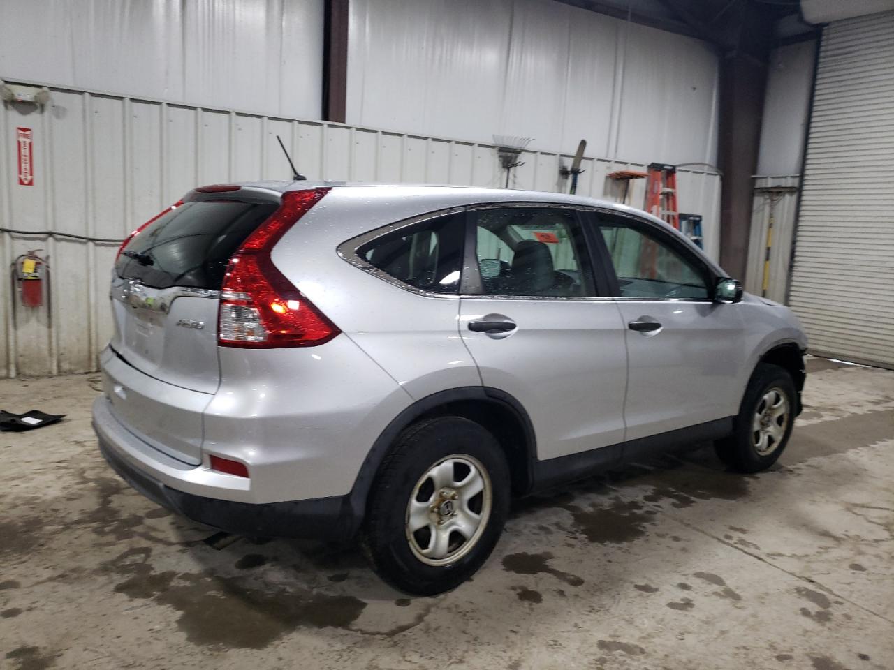 Photo 2 VIN: 2HKRM4H30GH623066 - HONDA CR-V 