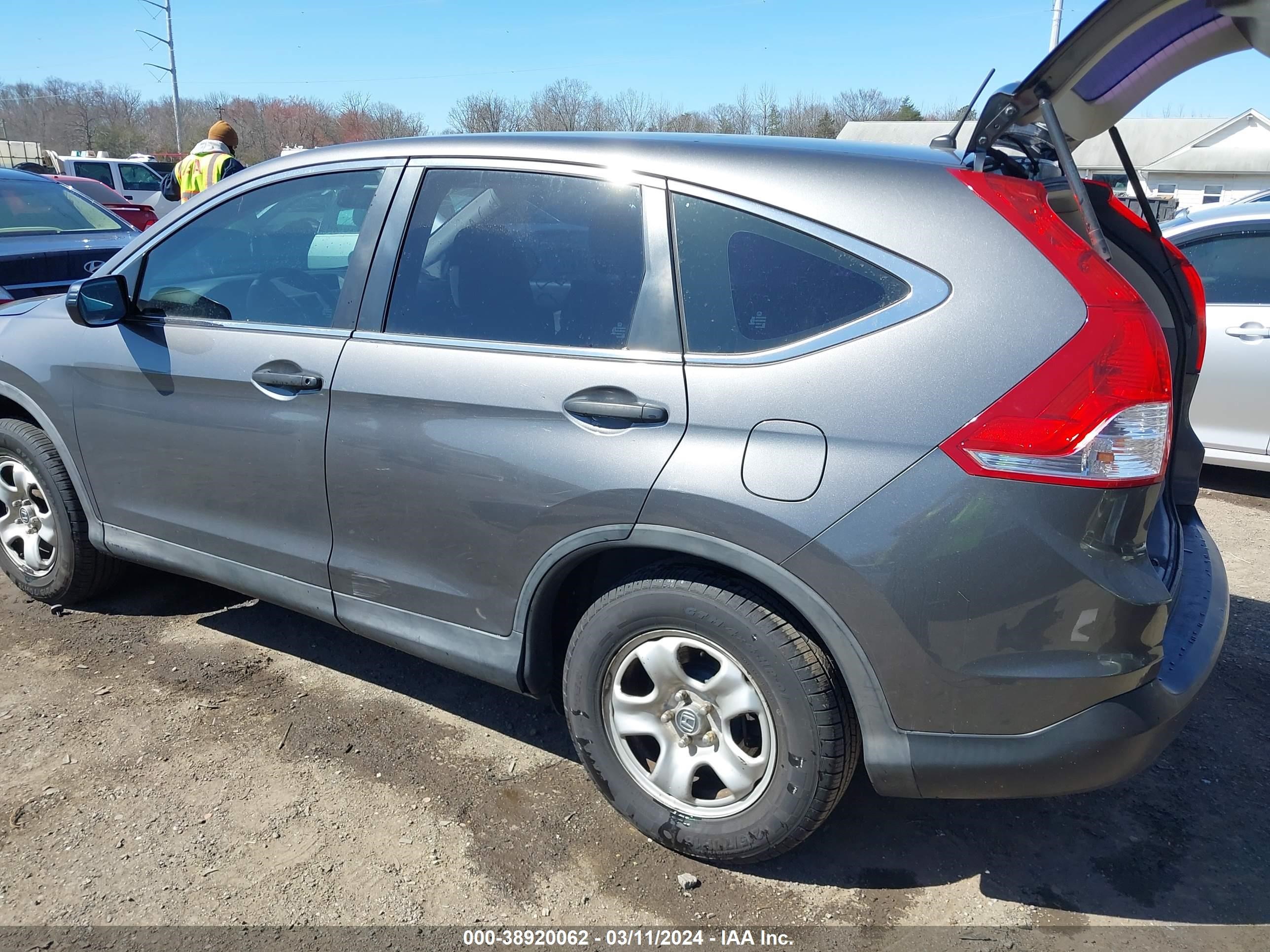 Photo 2 VIN: 2HKRM4H31EH671608 - HONDA CR-V 