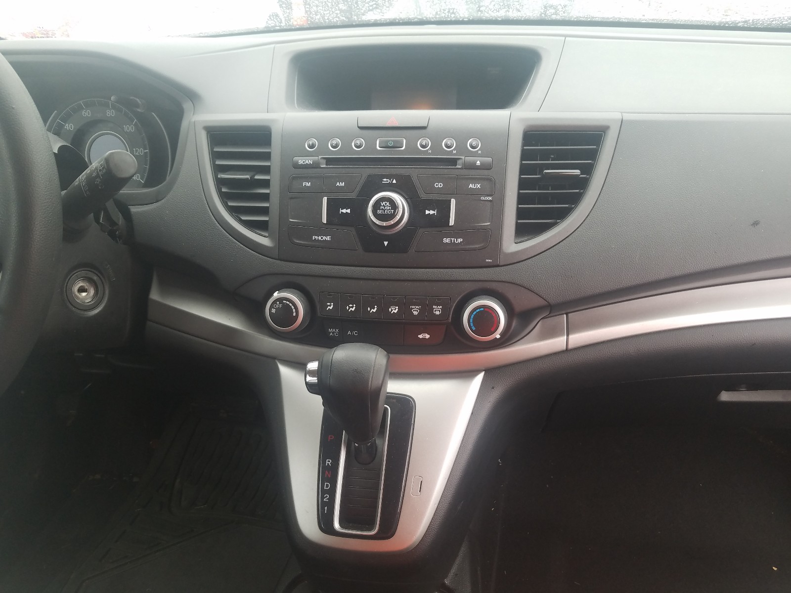 Photo 8 VIN: 2HKRM4H33EH718136 - HONDA CR-V LX 