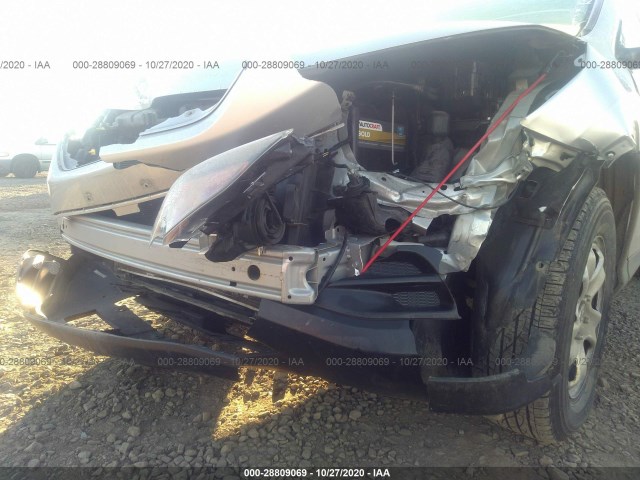 Photo 5 VIN: 2HKRM4H38EH631025 - HONDA CR-V 