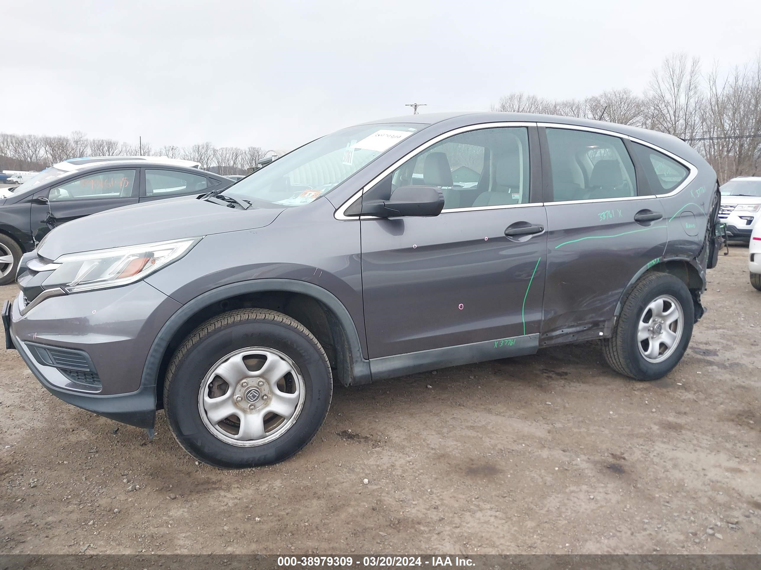 Photo 5 VIN: 2HKRM4H3XFH684309 - HONDA CR-V 