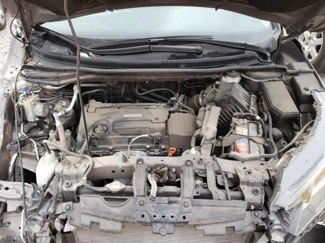 Photo 6 VIN: 2HKRM4H45GH668335 - HONDA CR-V SE 