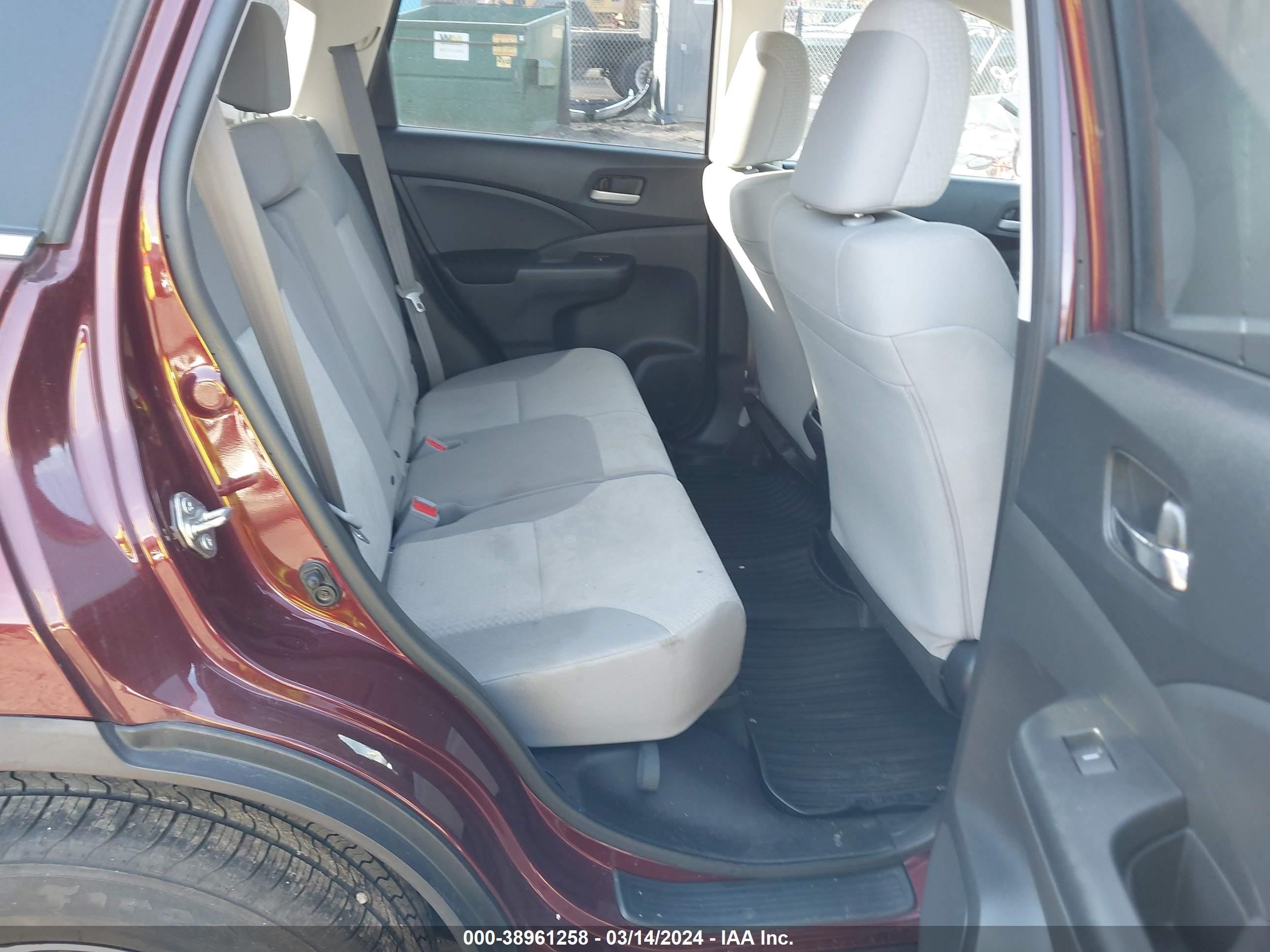 Photo 7 VIN: 2HKRM4H48GH631974 - HONDA CR-V 