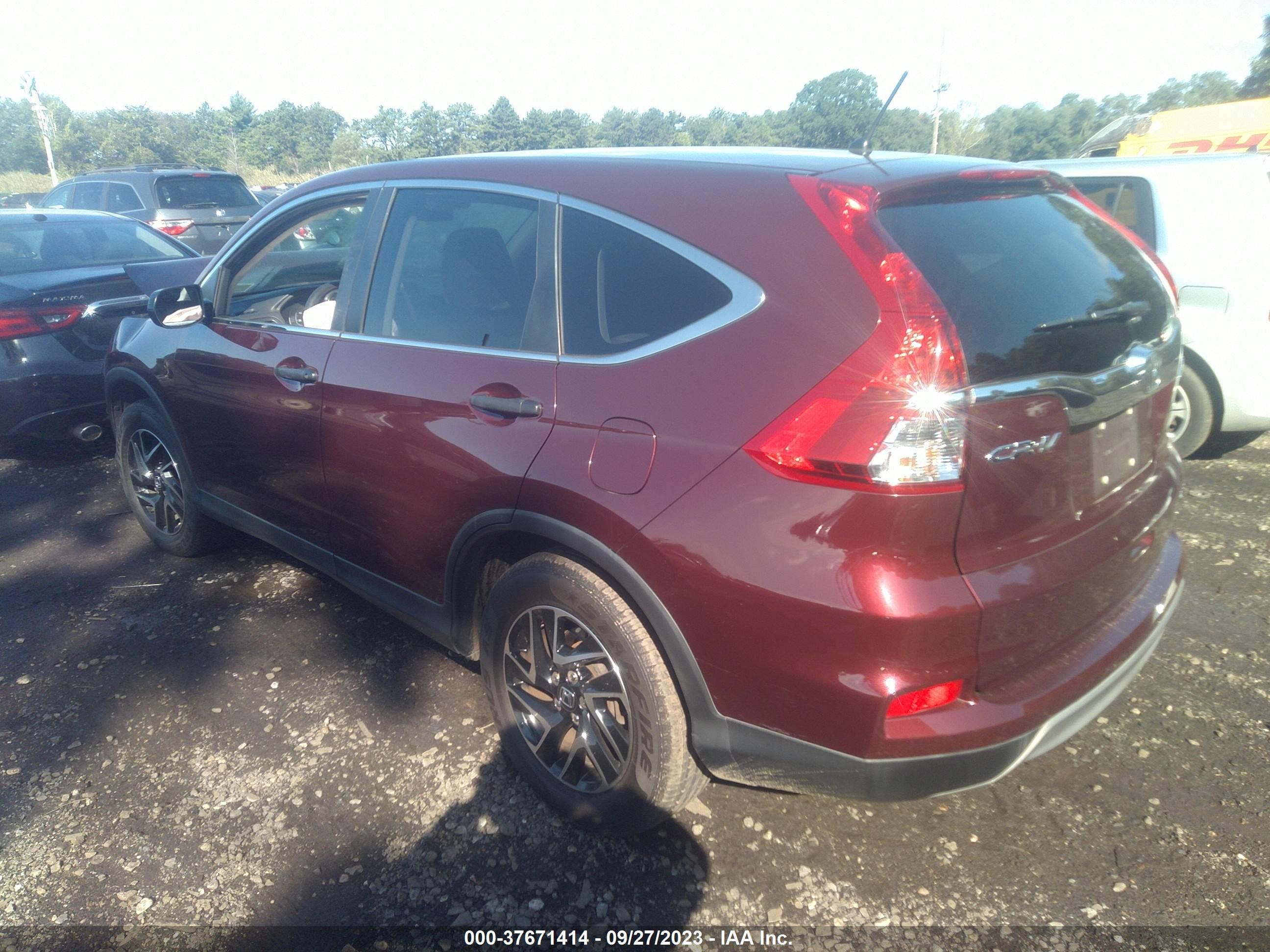 Photo 2 VIN: 2HKRM4H48GH641467 - HONDA CR-V 