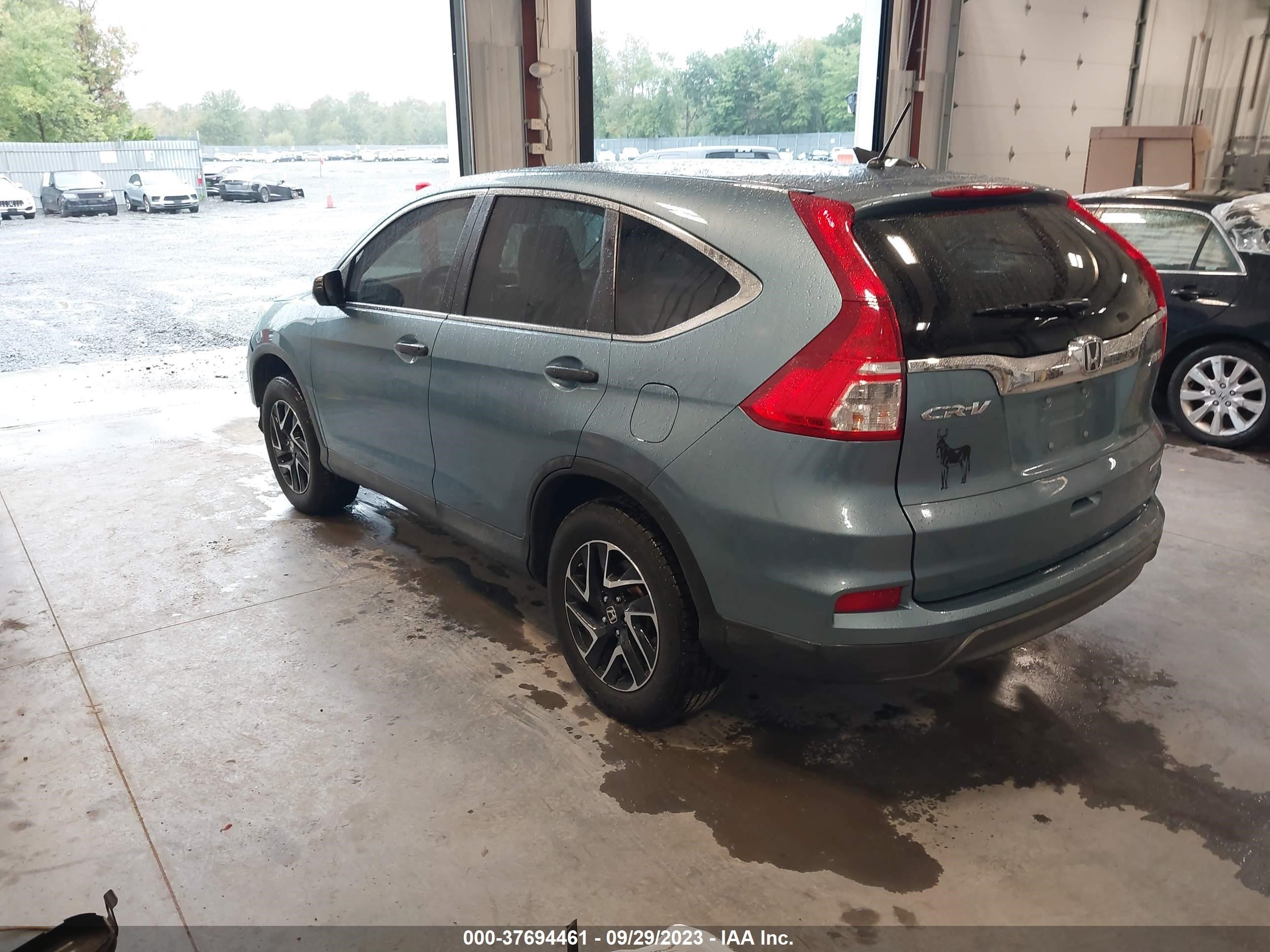 Photo 2 VIN: 2HKRM4H49GH690175 - HONDA CR-V 