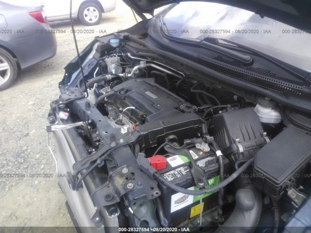 Photo 9 VIN: 2HKRM4H49GH695781 - HONDA CR-V 