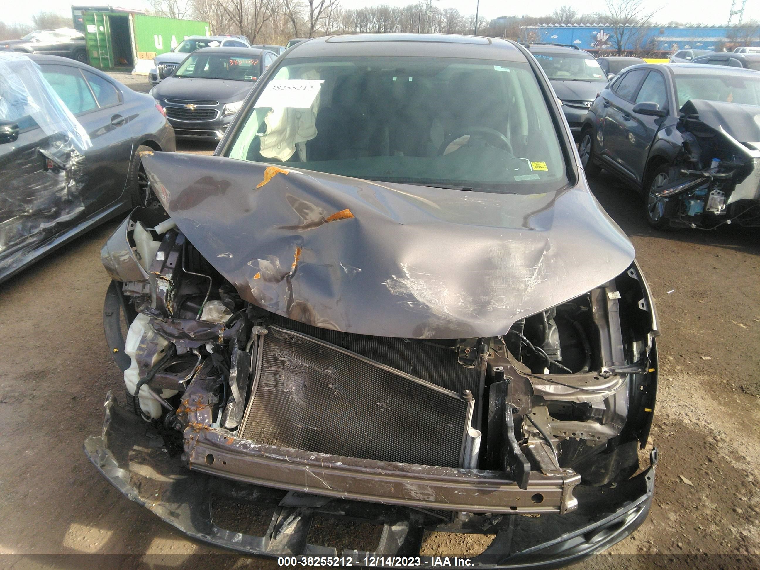 Photo 11 VIN: 2HKRM4H50EH621574 - HONDA CR-V 