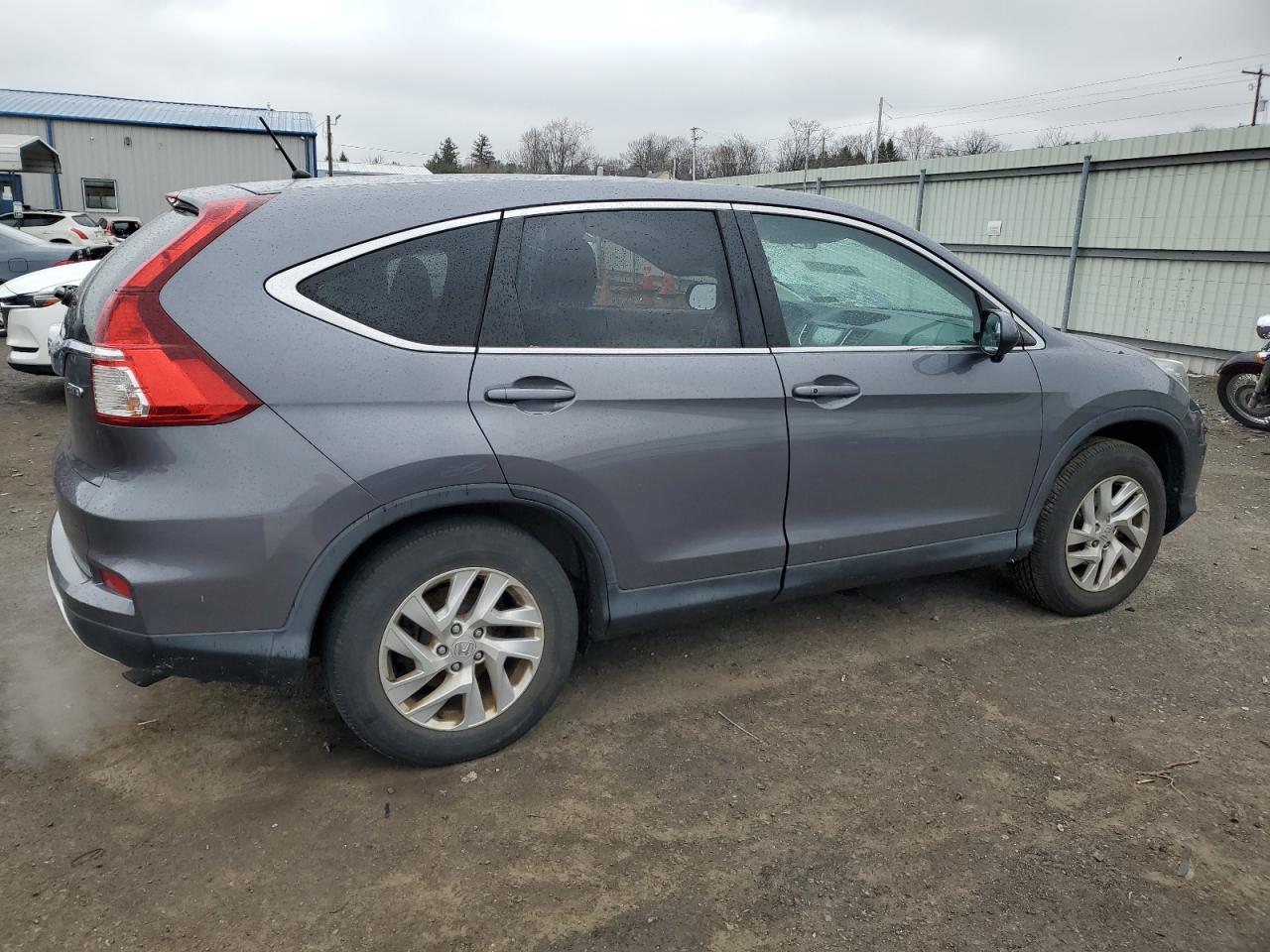 Photo 2 VIN: 2HKRM4H51FH665679 - HONDA CR-V 