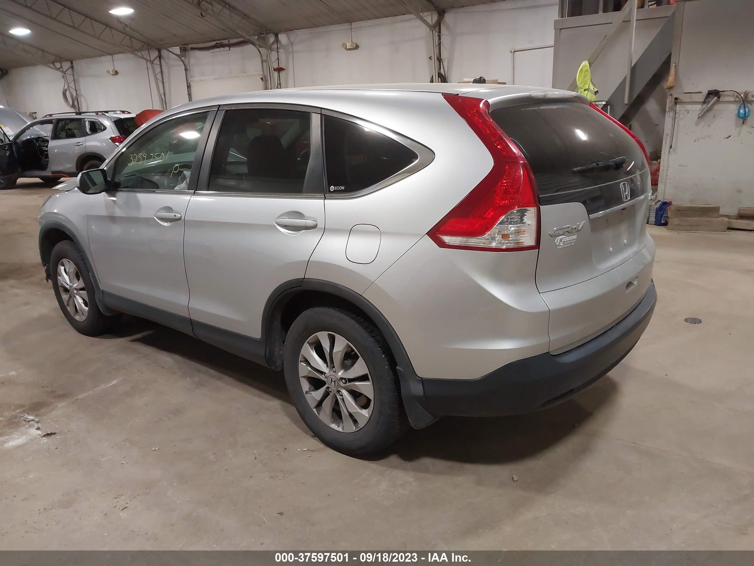 Photo 2 VIN: 2HKRM4H52CH622738 - HONDA CR-V 