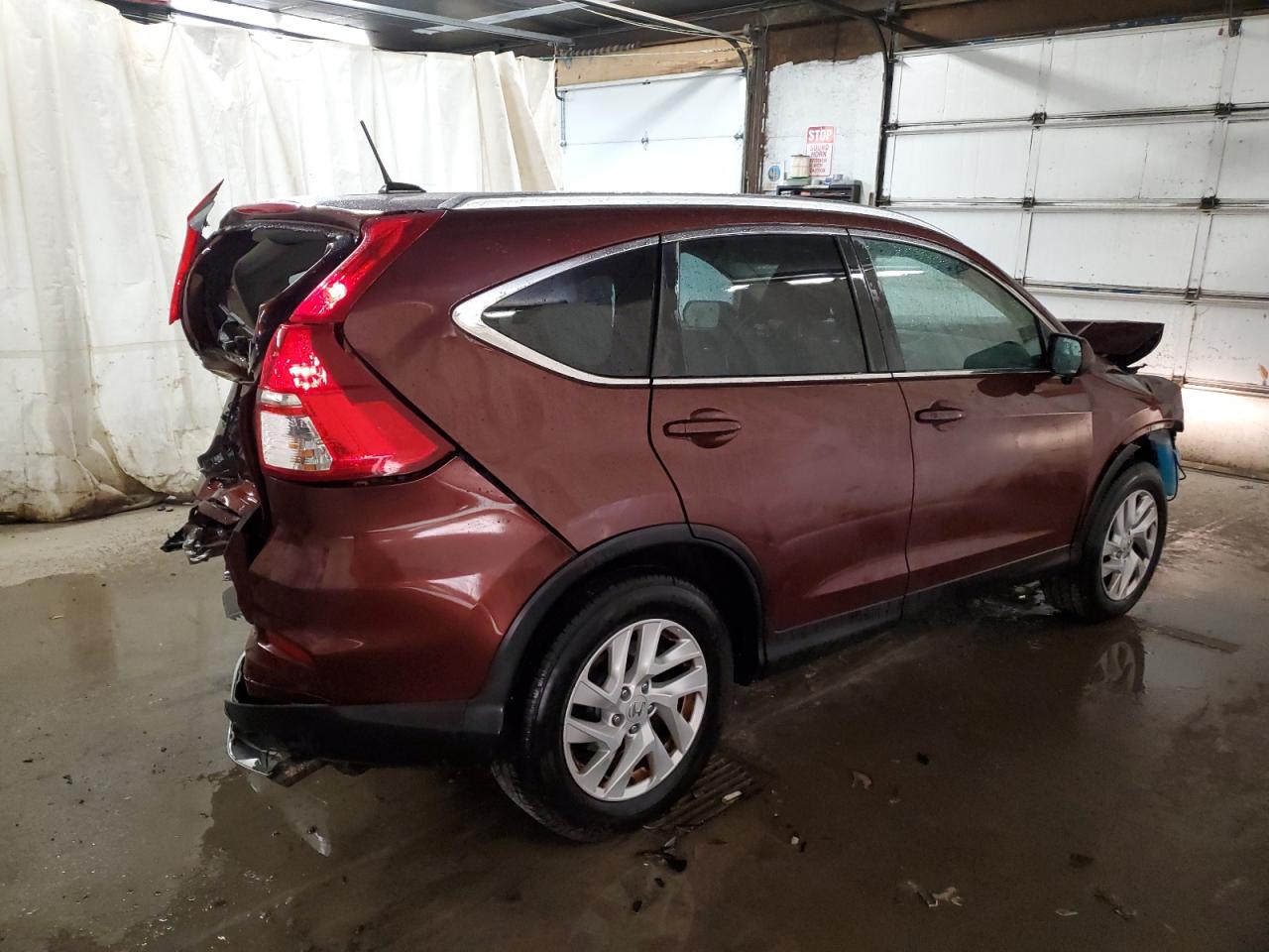 Photo 2 VIN: 2HKRM4H71FH682323 - HONDA CR-V 