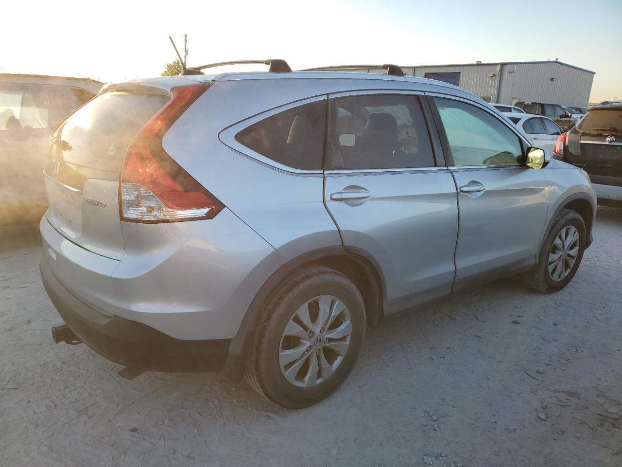 Photo 2 VIN: 2HKRM4H72DH646007 - HONDA CR-V 