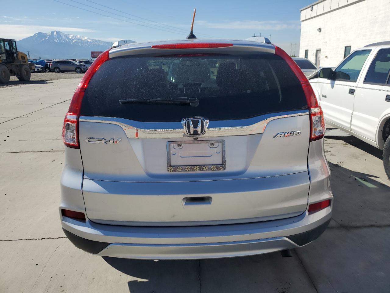 Photo 5 VIN: 2HKRM4H73FH634824 - HONDA CR-V 