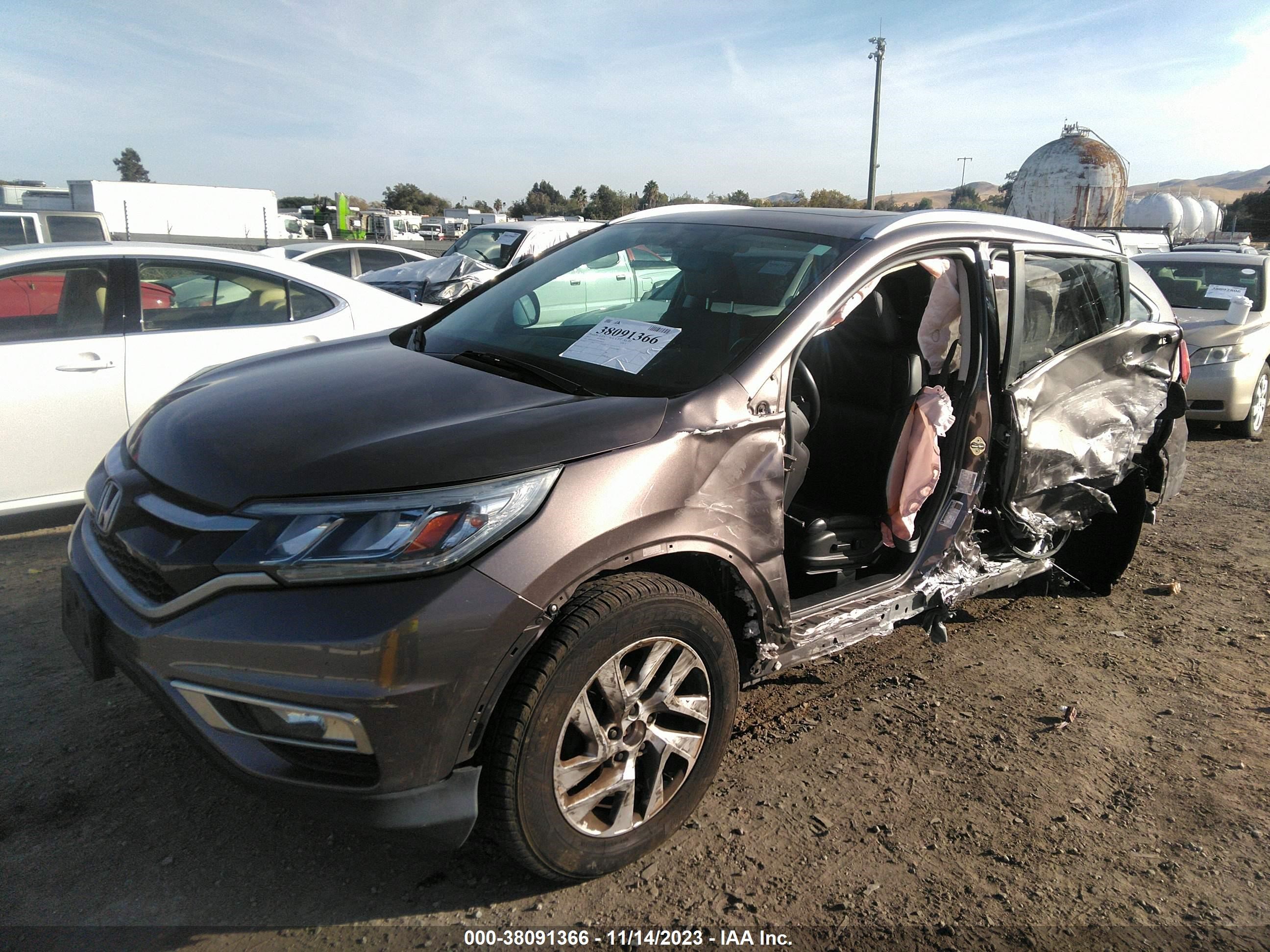 Photo 1 VIN: 2HKRM4H73FH640624 - HONDA CR-V 