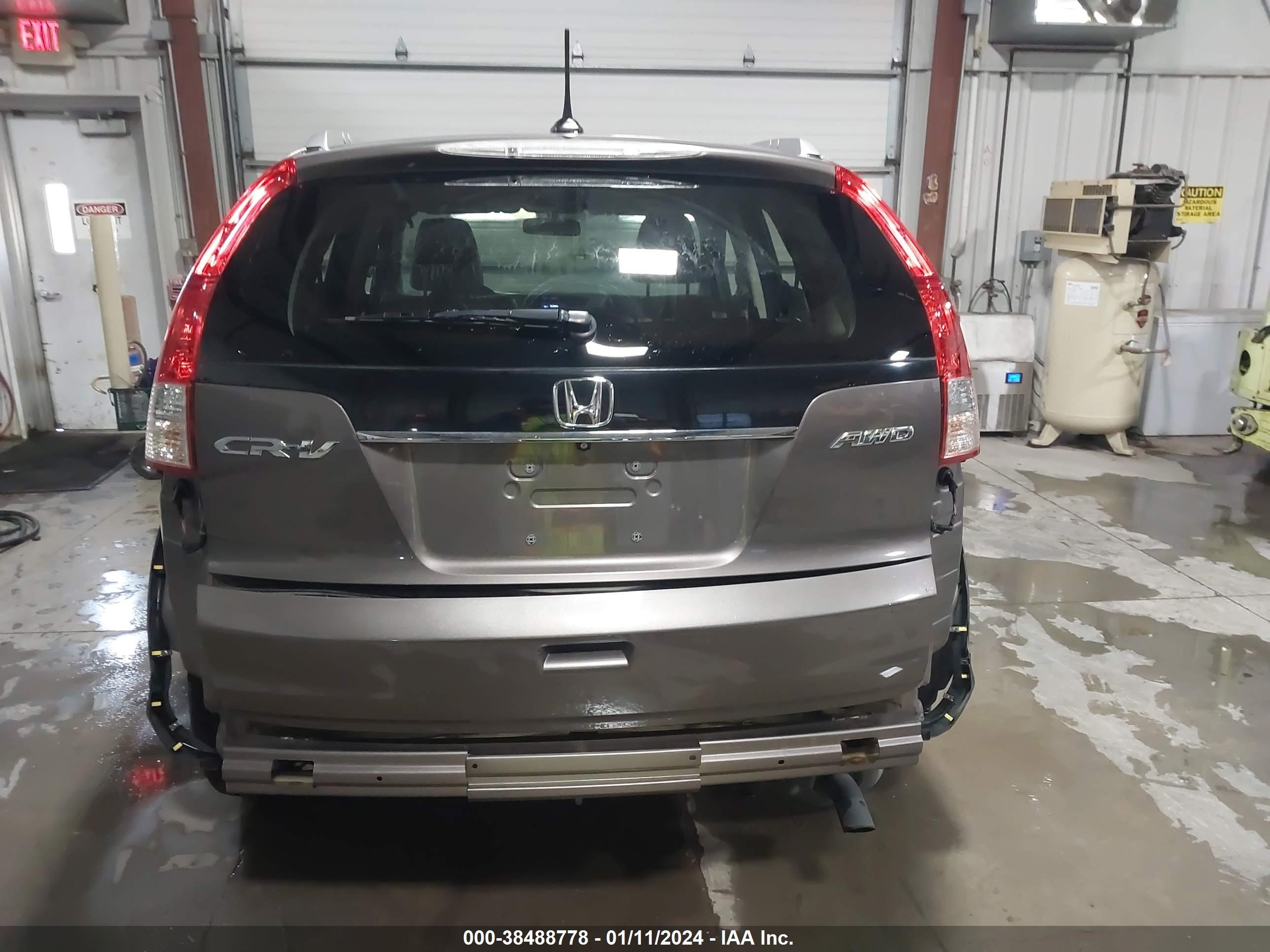 Photo 16 VIN: 2HKRM4H75EH675468 - HONDA CR-V 