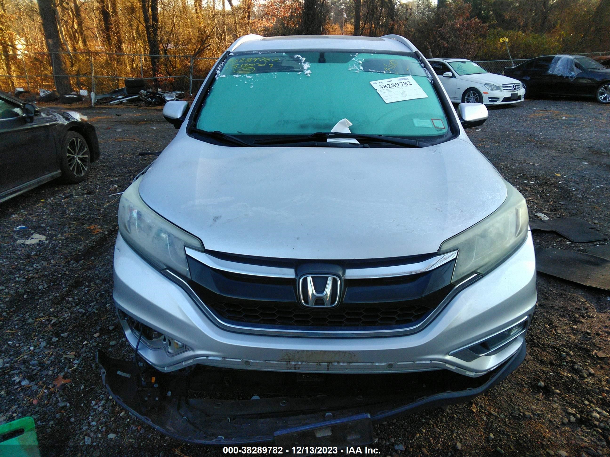 Photo 11 VIN: 2HKRM4H77FH615872 - HONDA CR-V 