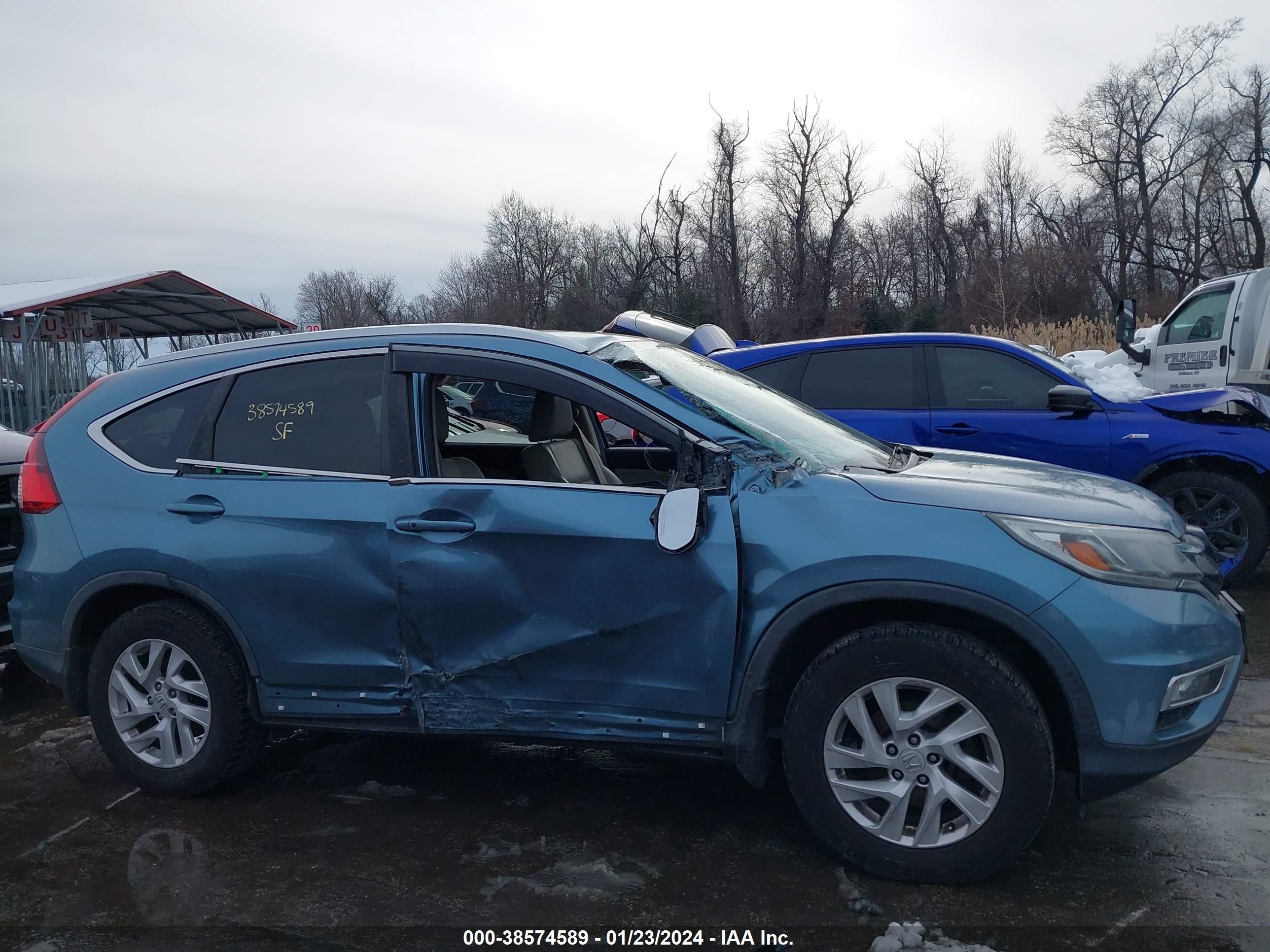 Photo 13 VIN: 2HKRM4H79FH672803 - HONDA CR-V 