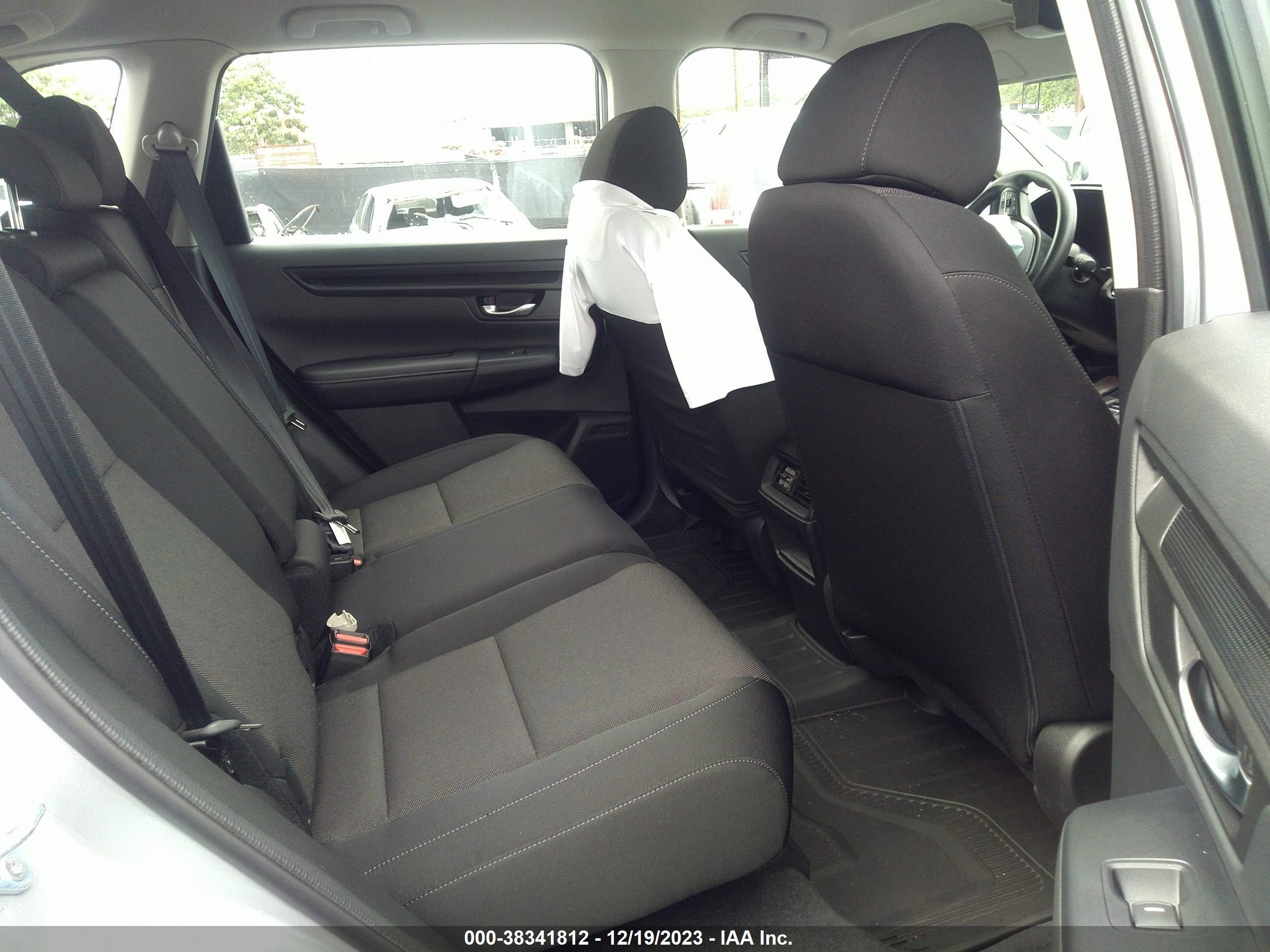 Photo 7 VIN: 2HKRS4H20RH403099 - HONDA CR-V 