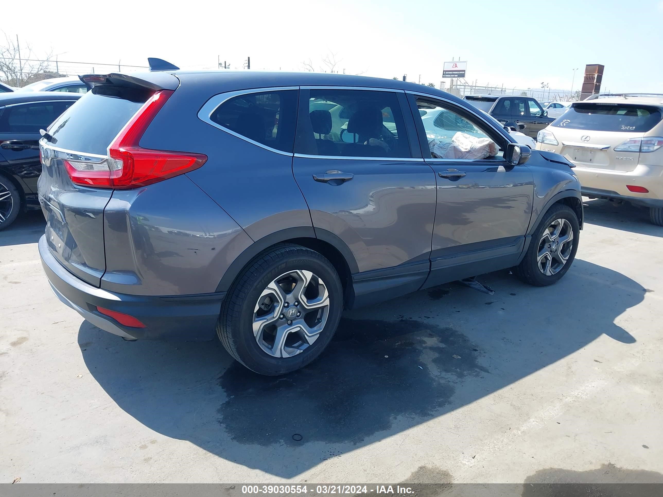 Photo 3 VIN: 2HKRW1H55JH503572 - HONDA CR-V 