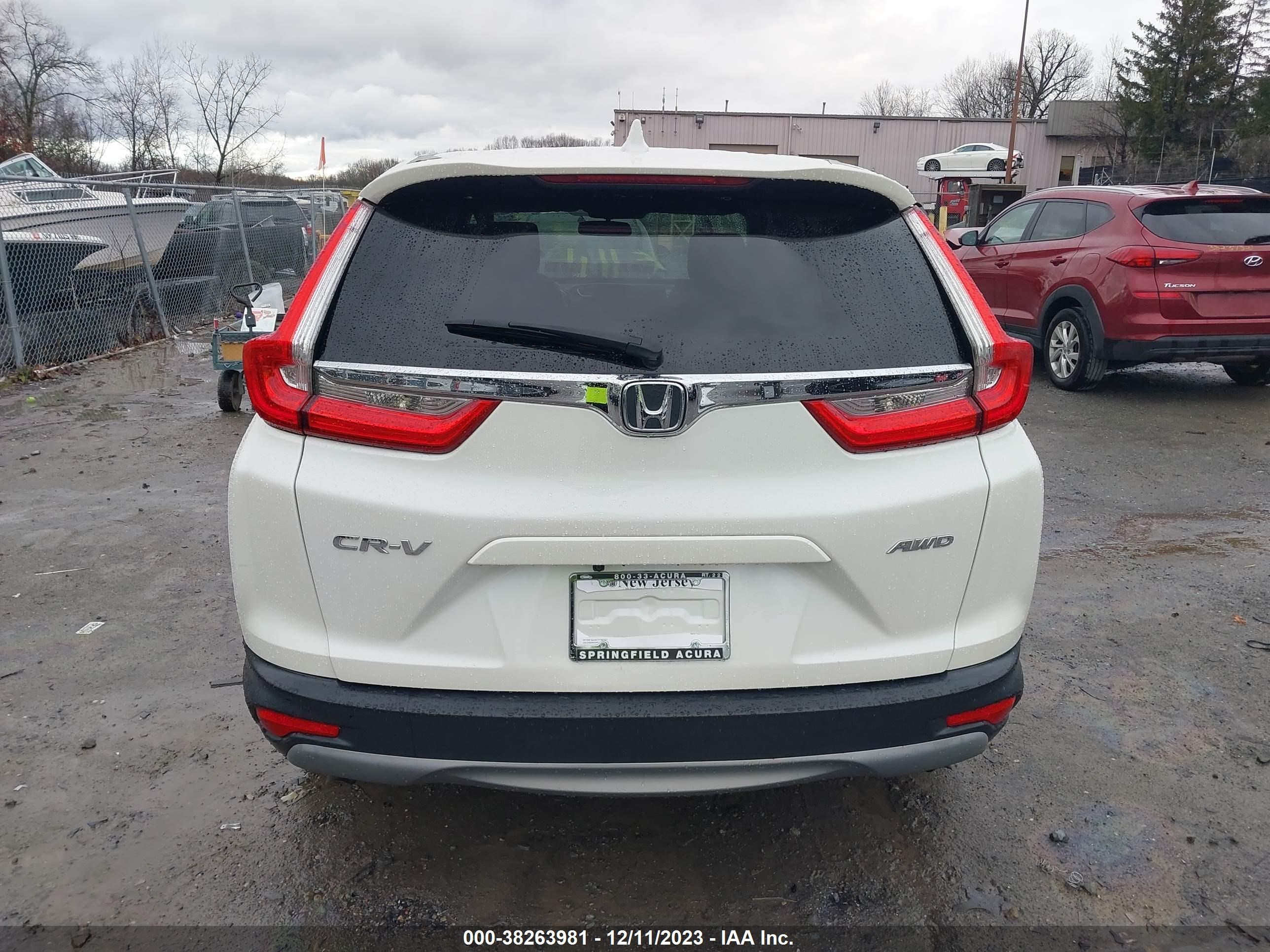 Photo 15 VIN: 2HKRW2H51JH621169 - HONDA CR-V 