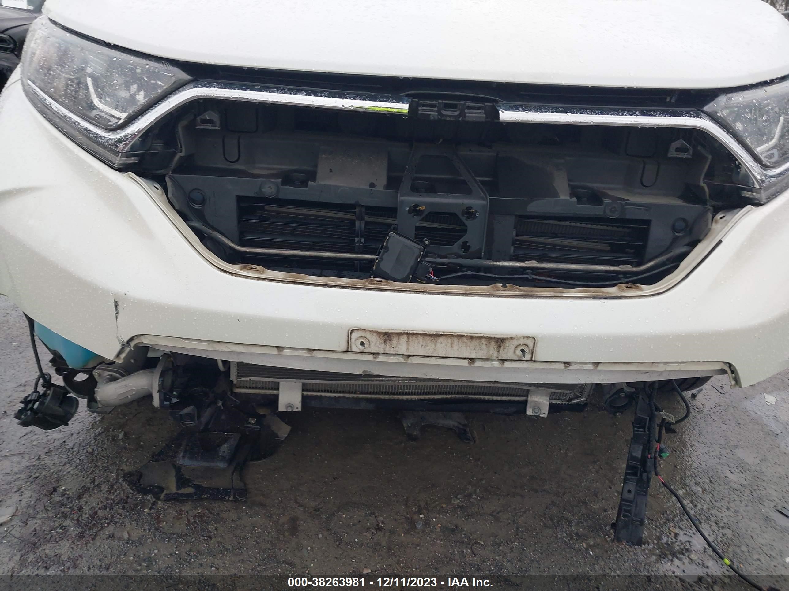 Photo 5 VIN: 2HKRW2H51JH621169 - HONDA CR-V 