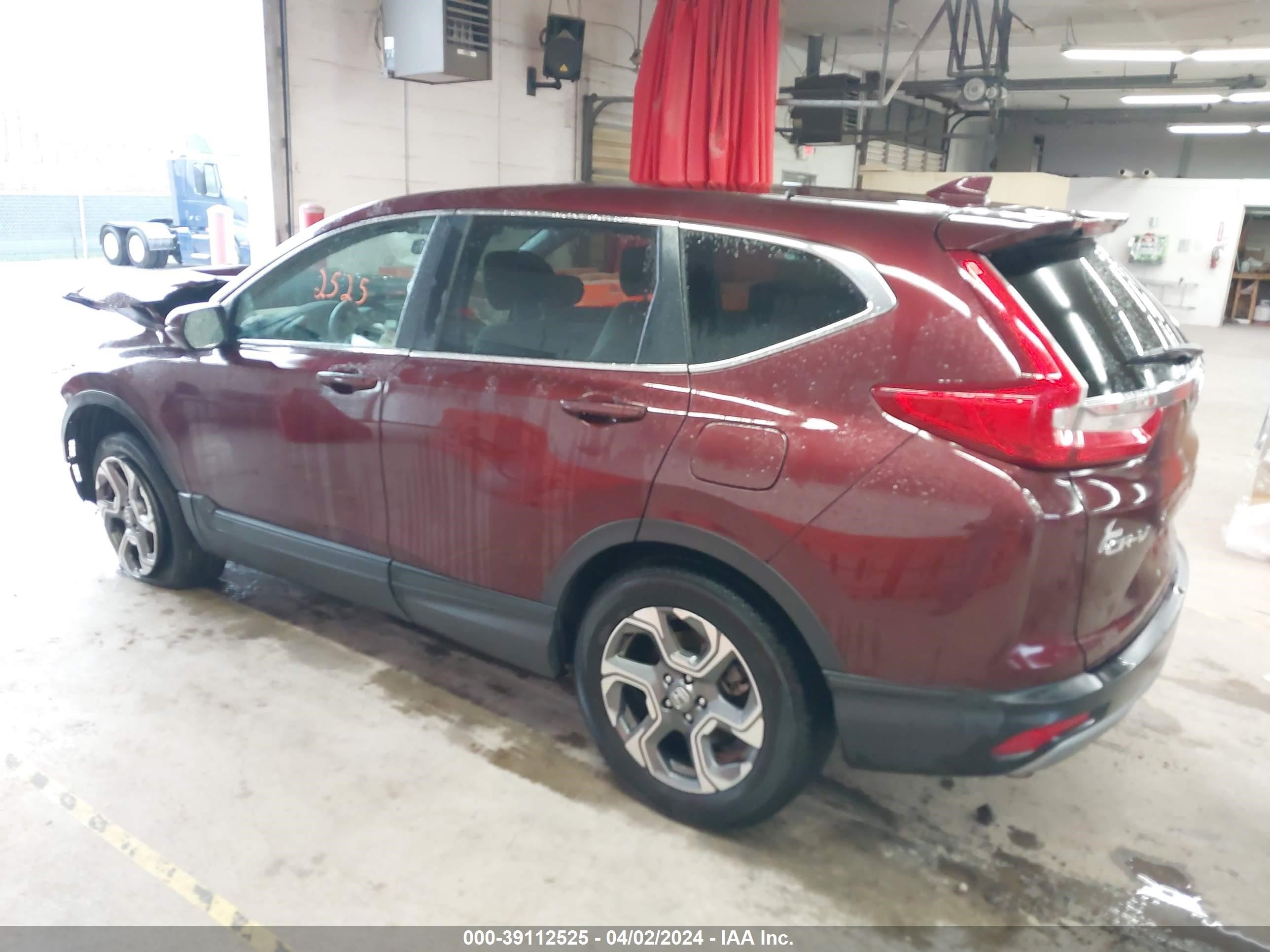 Photo 13 VIN: 2HKRW2H53JH638426 - HONDA CR-V 