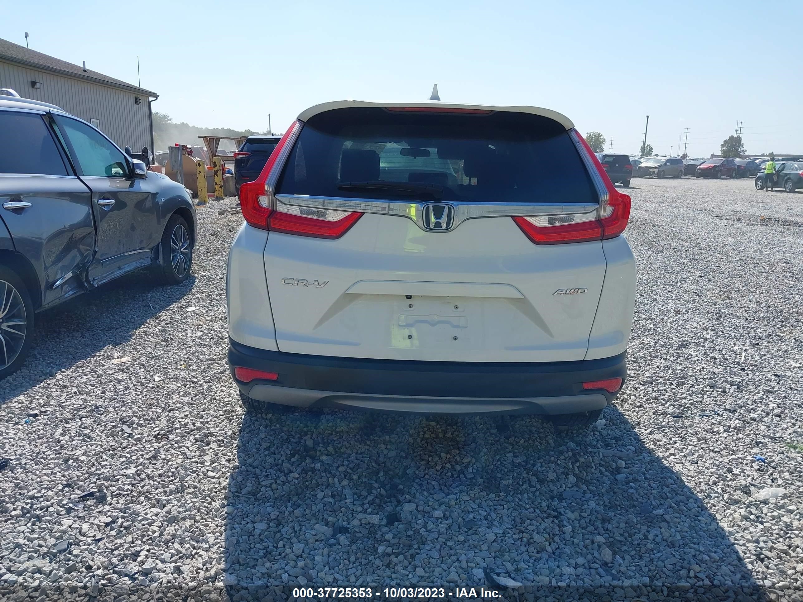 Photo 15 VIN: 2HKRW2H56HH686593 - HONDA CR-V 