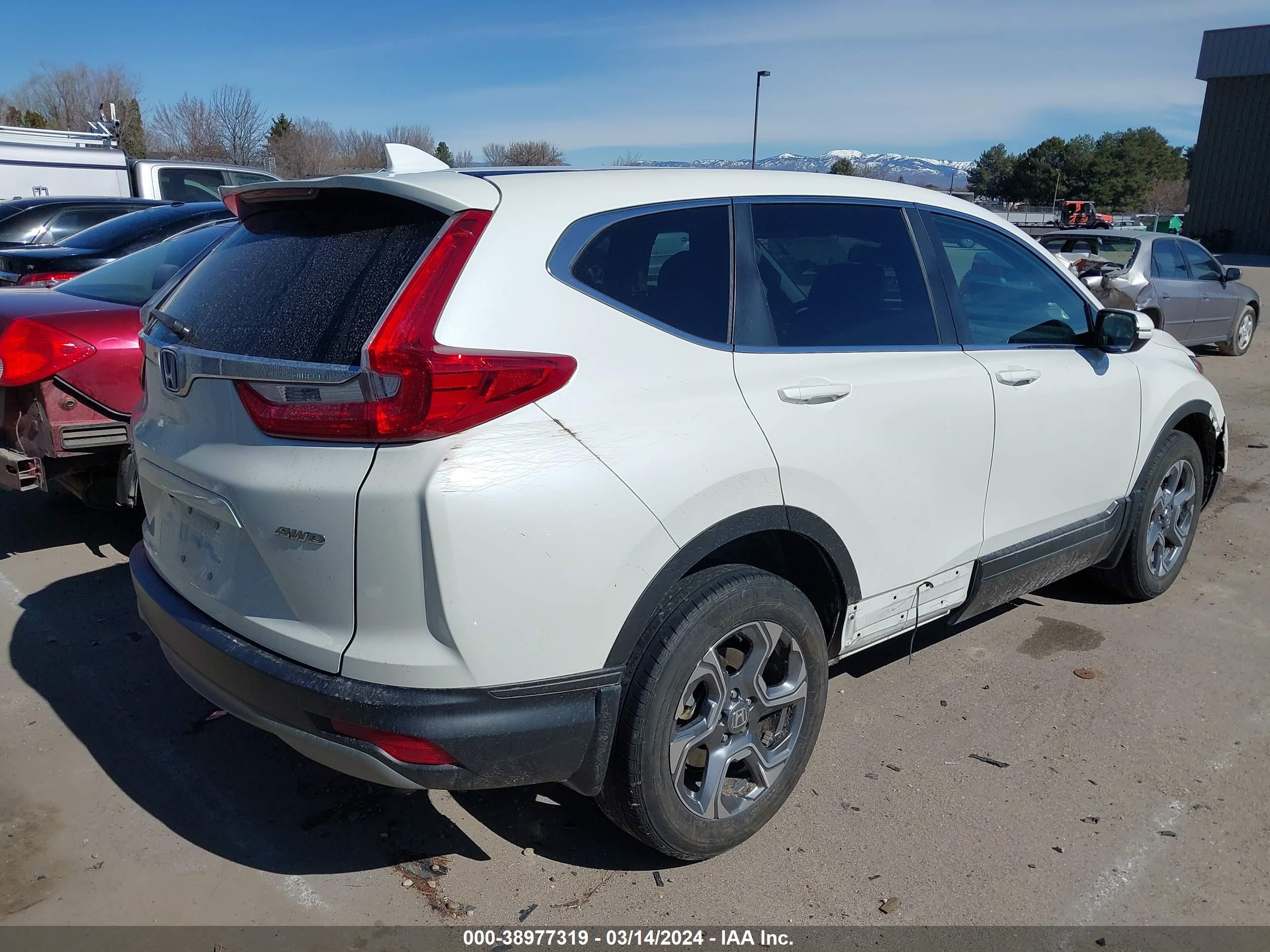 Photo 3 VIN: 2HKRW2H58JH692370 - HONDA CR-V 