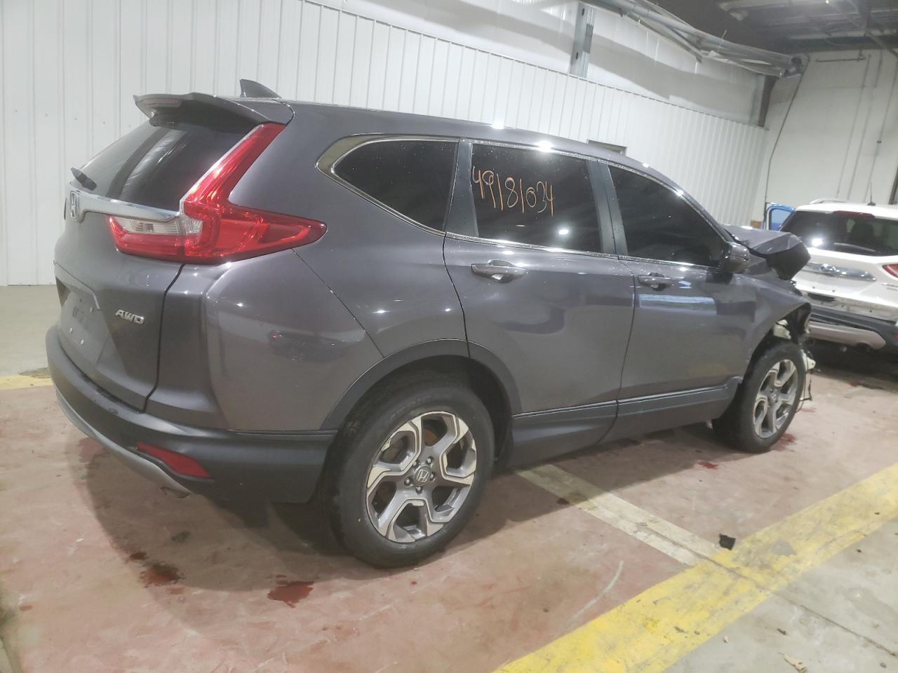 Photo 2 VIN: 2HKRW2H86JH699070 - HONDA CR-V 