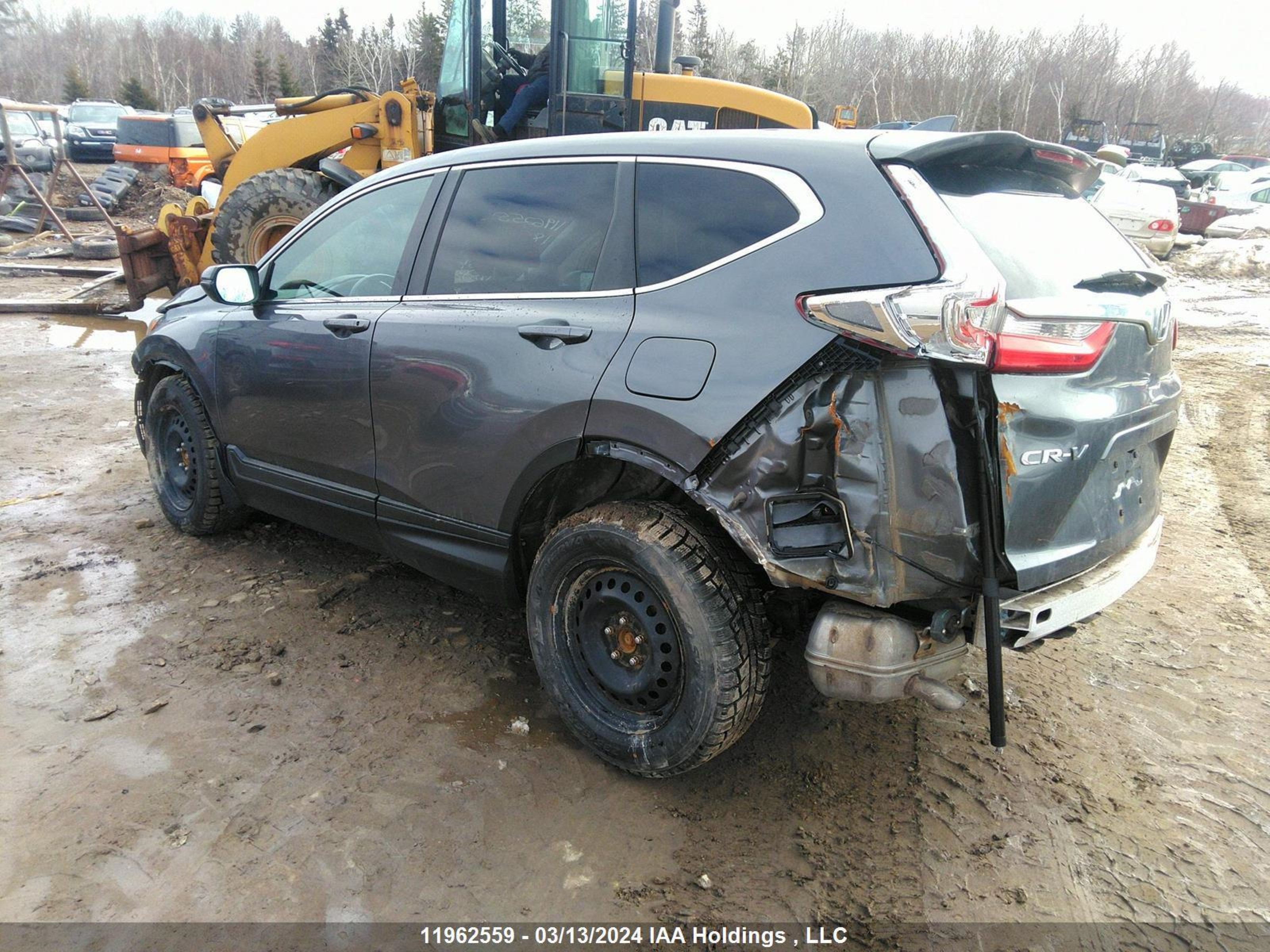 Photo 2 VIN: 2HKRW2H88JH143133 - HONDA CR-V 