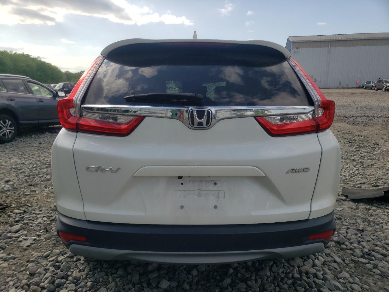 Photo 5 VIN: 2HKRW2H8XJH617891 - HONDA CR-V 