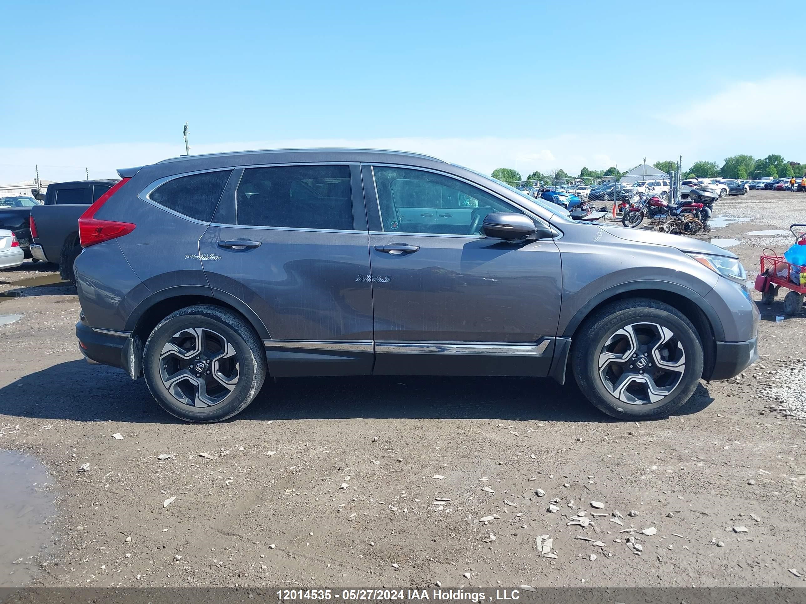 Photo 11 VIN: 2HKRW2H93HH136805 - HONDA CR-V 