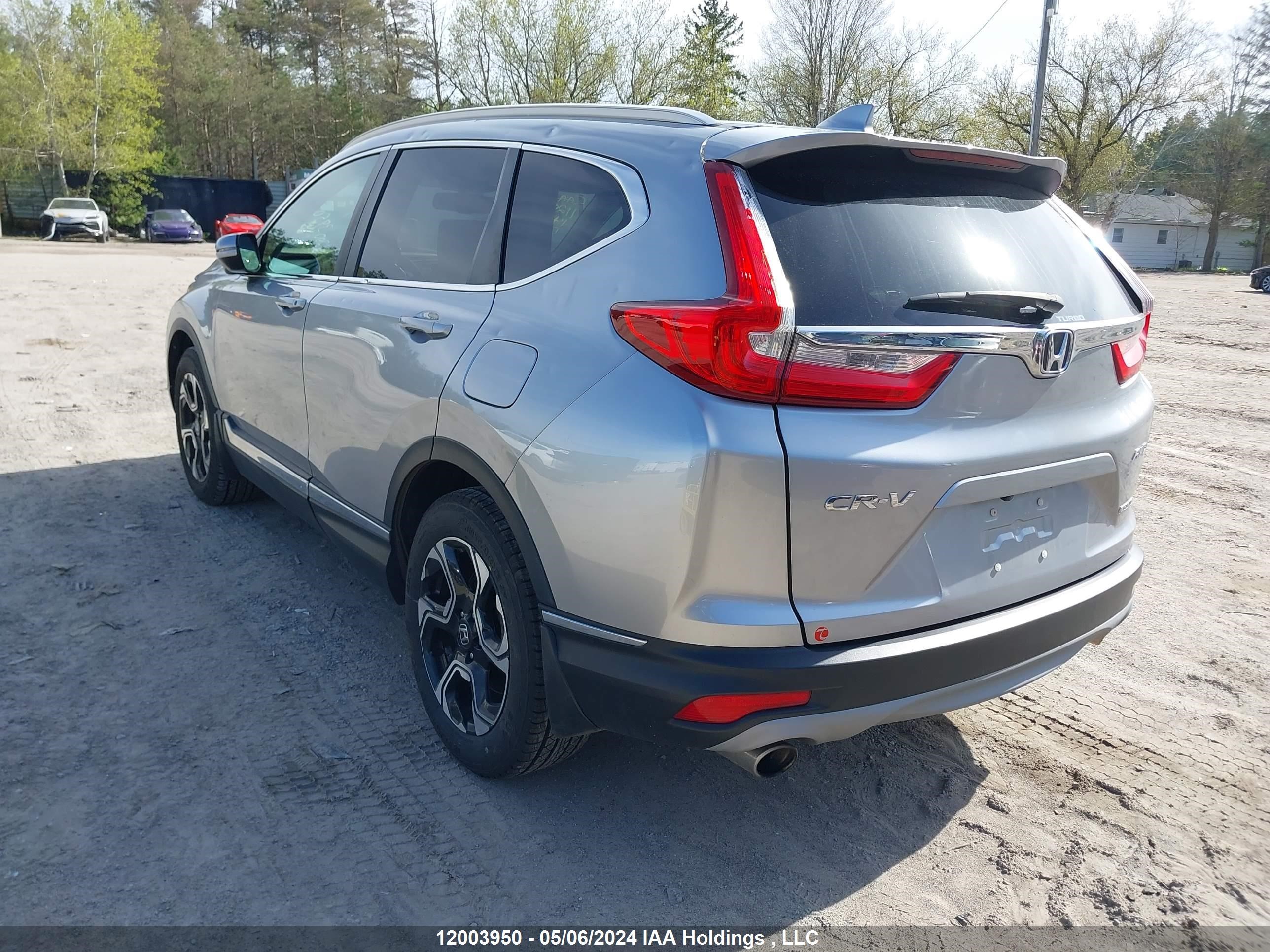 Photo 2 VIN: 2HKRW2H96HH140511 - HONDA CR-V 