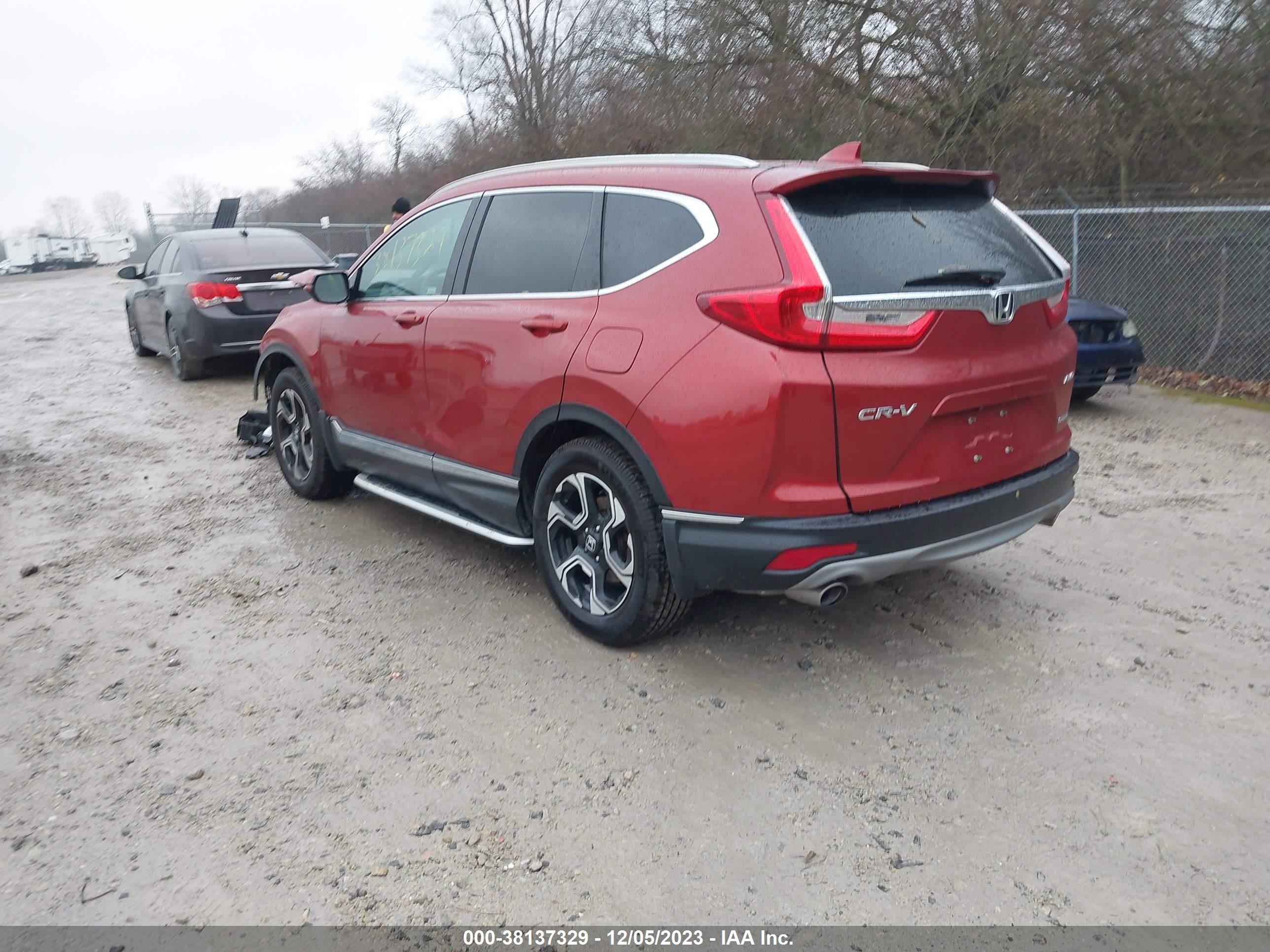 Photo 2 VIN: 2HKRW2H98KH637101 - HONDA CR-V 