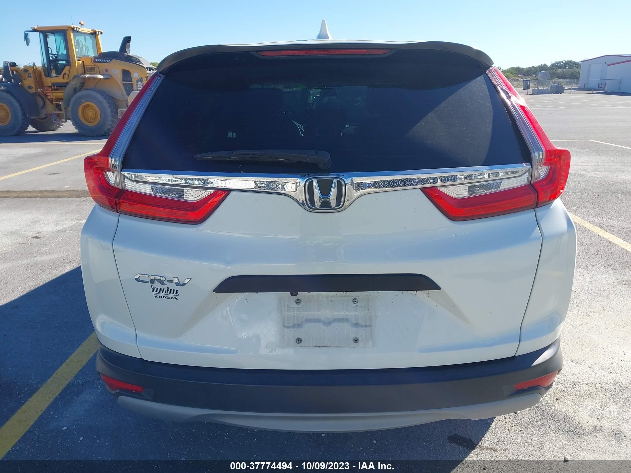 Photo 15 VIN: 2HKRW5H37JH421641 - HONDA CR-V 