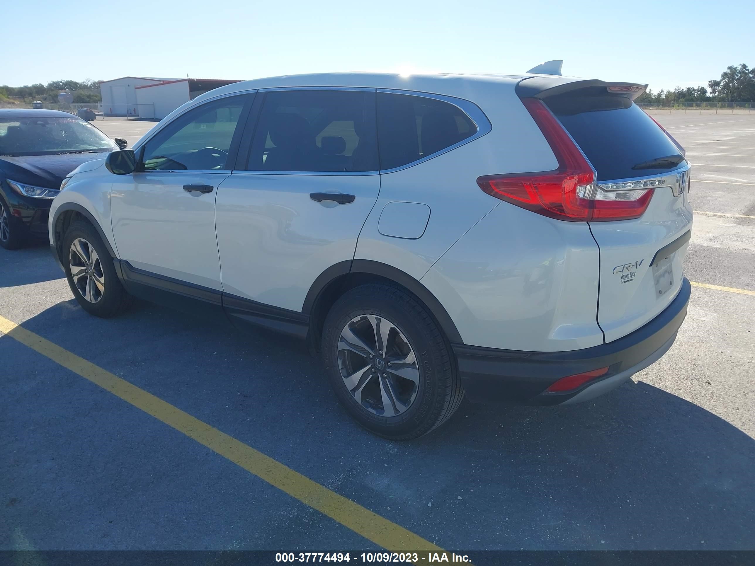 Photo 2 VIN: 2HKRW5H37JH421641 - HONDA CR-V 