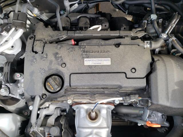 Photo 6 VIN: 2HKRW5H3XKH407072 - HONDA CR-V LX 