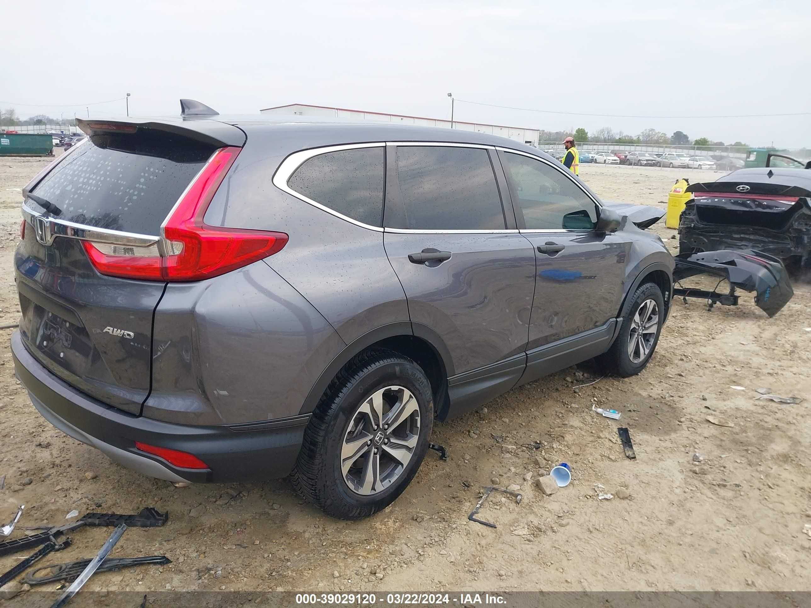 Photo 3 VIN: 2HKRW6H39JH209832 - HONDA CR-V 