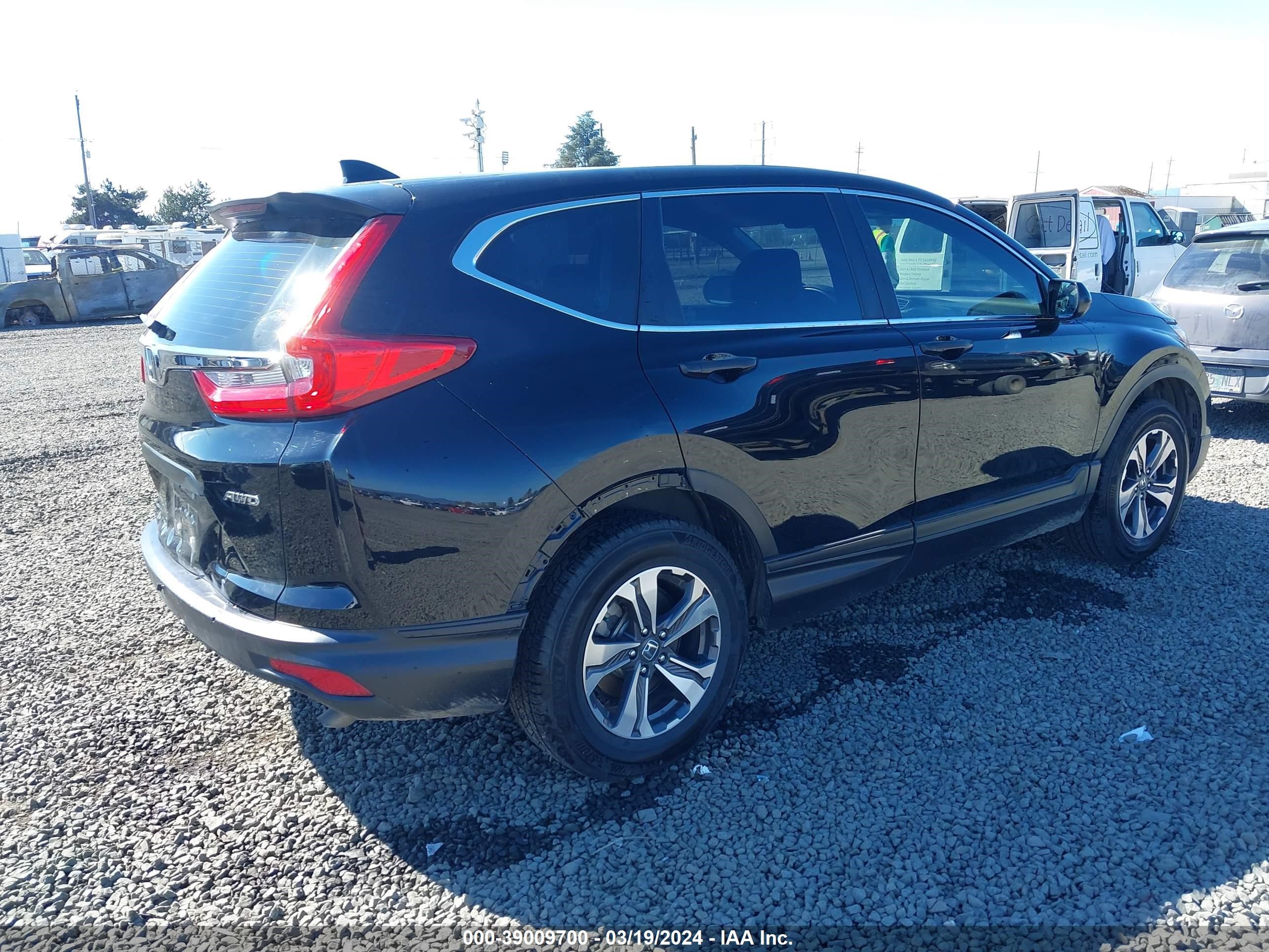 Photo 3 VIN: 2HKRW6H3XJH202369 - HONDA CR-V 