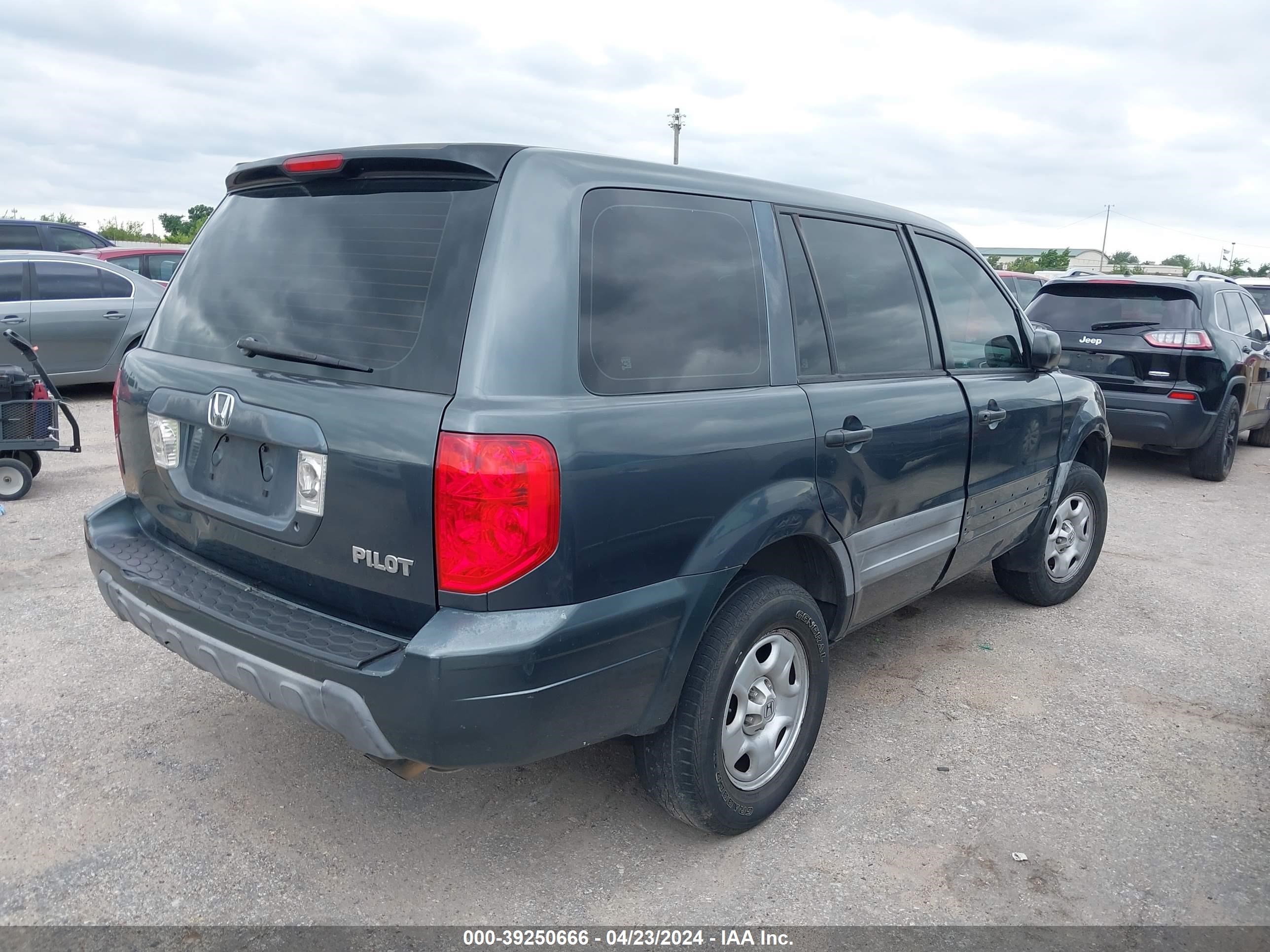 Photo 3 VIN: 2HKYF18143H607398 - HONDA PILOT 