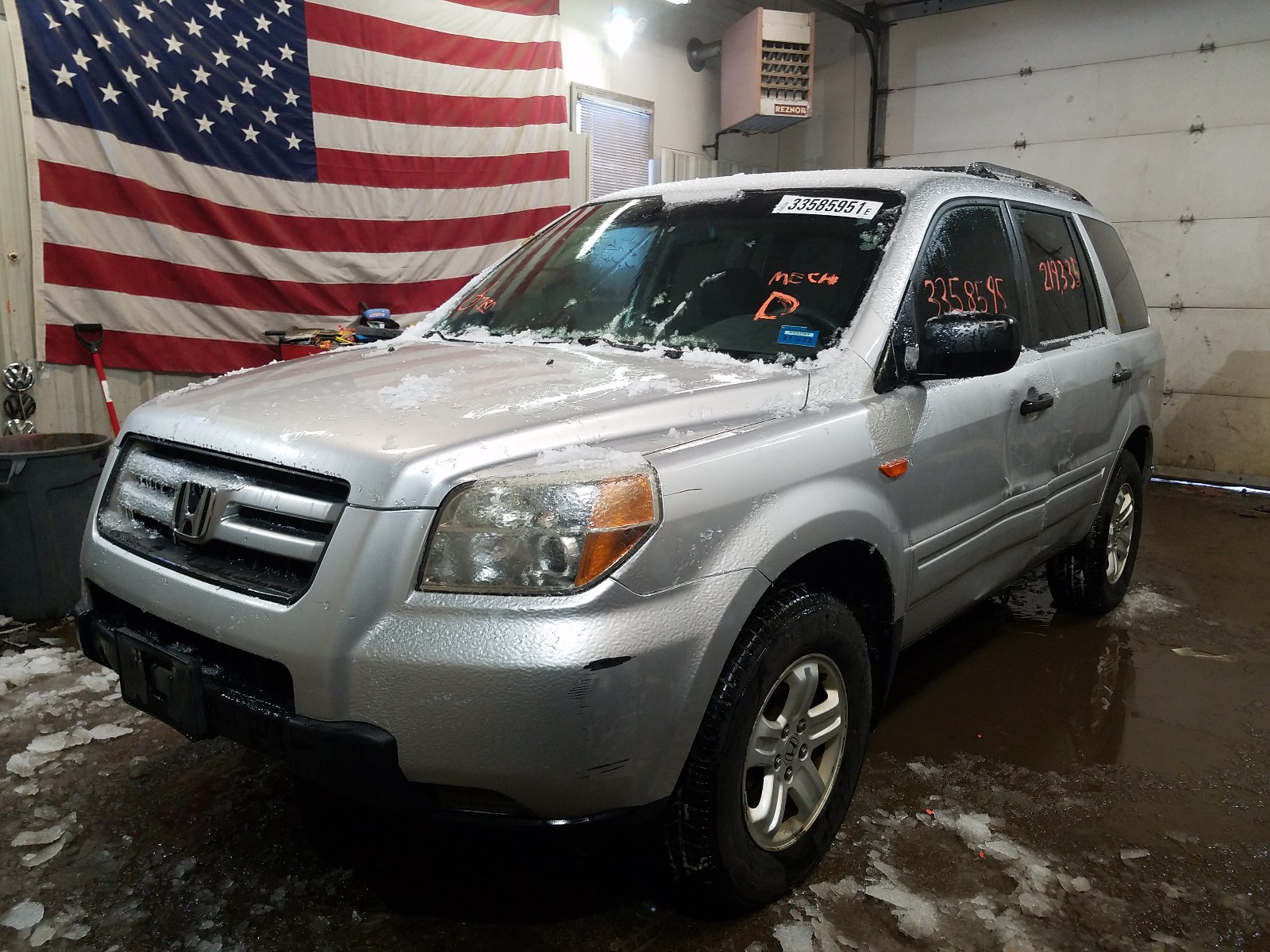 Photo 1 VIN: 2HKYF18167H504117 - HONDA PILOT LX 