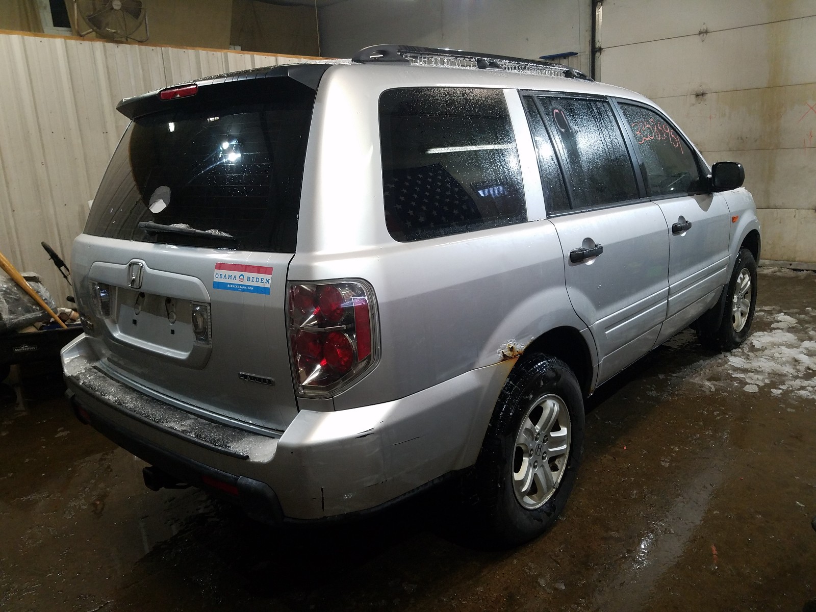 Photo 3 VIN: 2HKYF18167H504117 - HONDA PILOT LX 