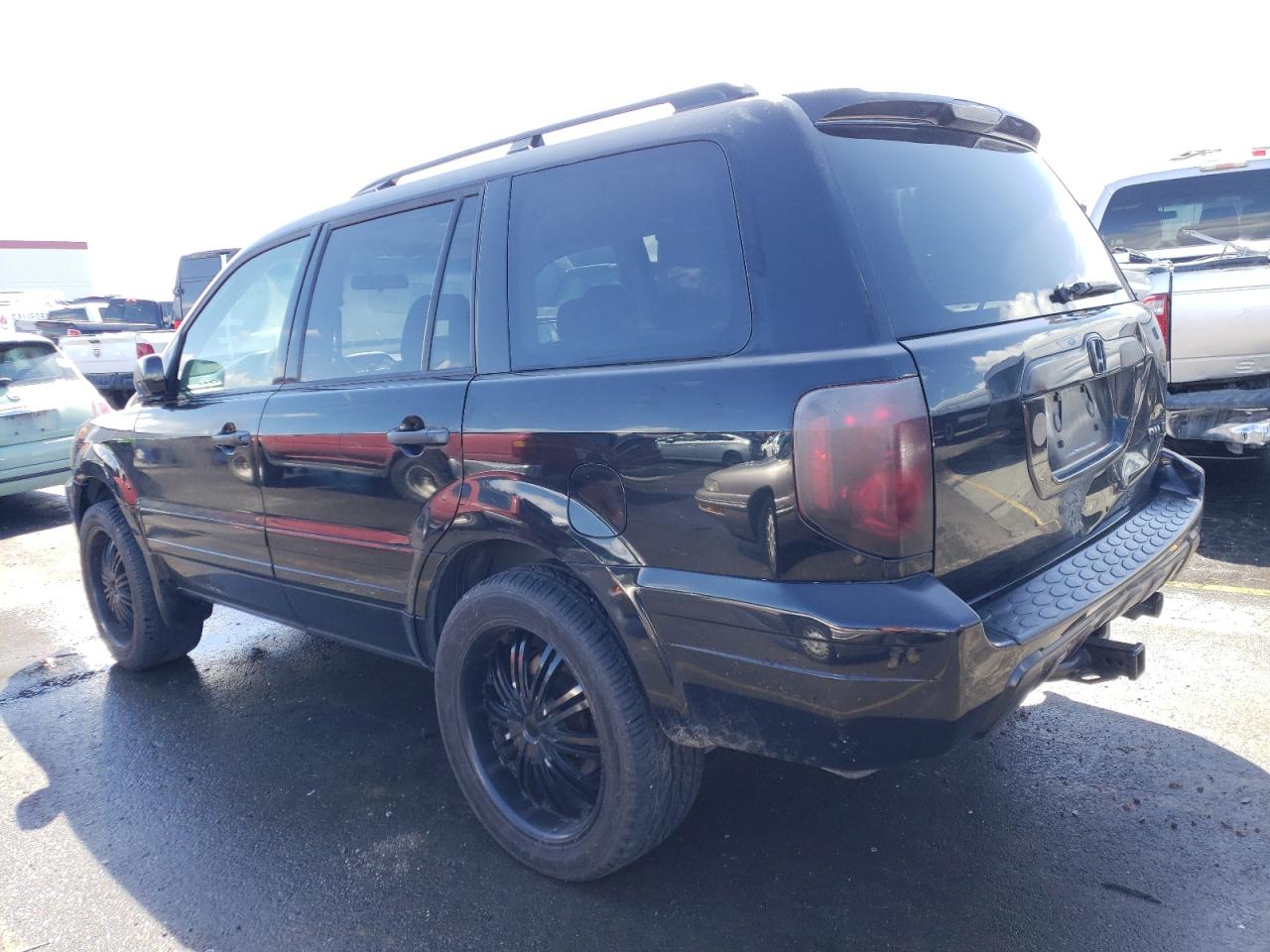 Photo 1 VIN: 2HKYF18405H564532 - HONDA PILOT 