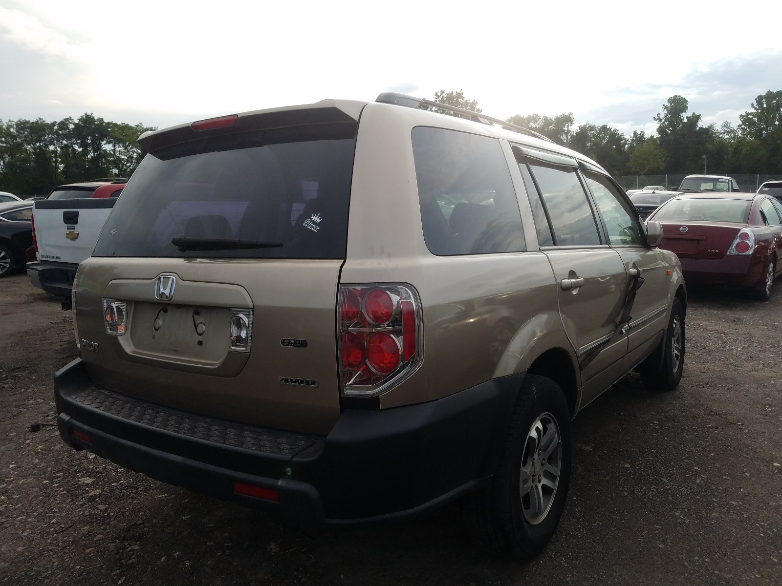 Photo 3 VIN: 2HKYF18417H525385 - HONDA PILOT EX 