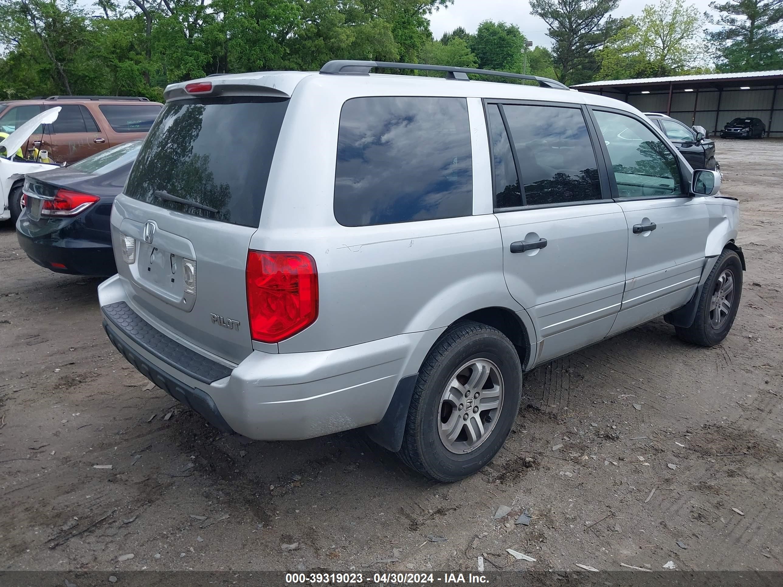 Photo 3 VIN: 2HKYF18433H524586 - HONDA PILOT 