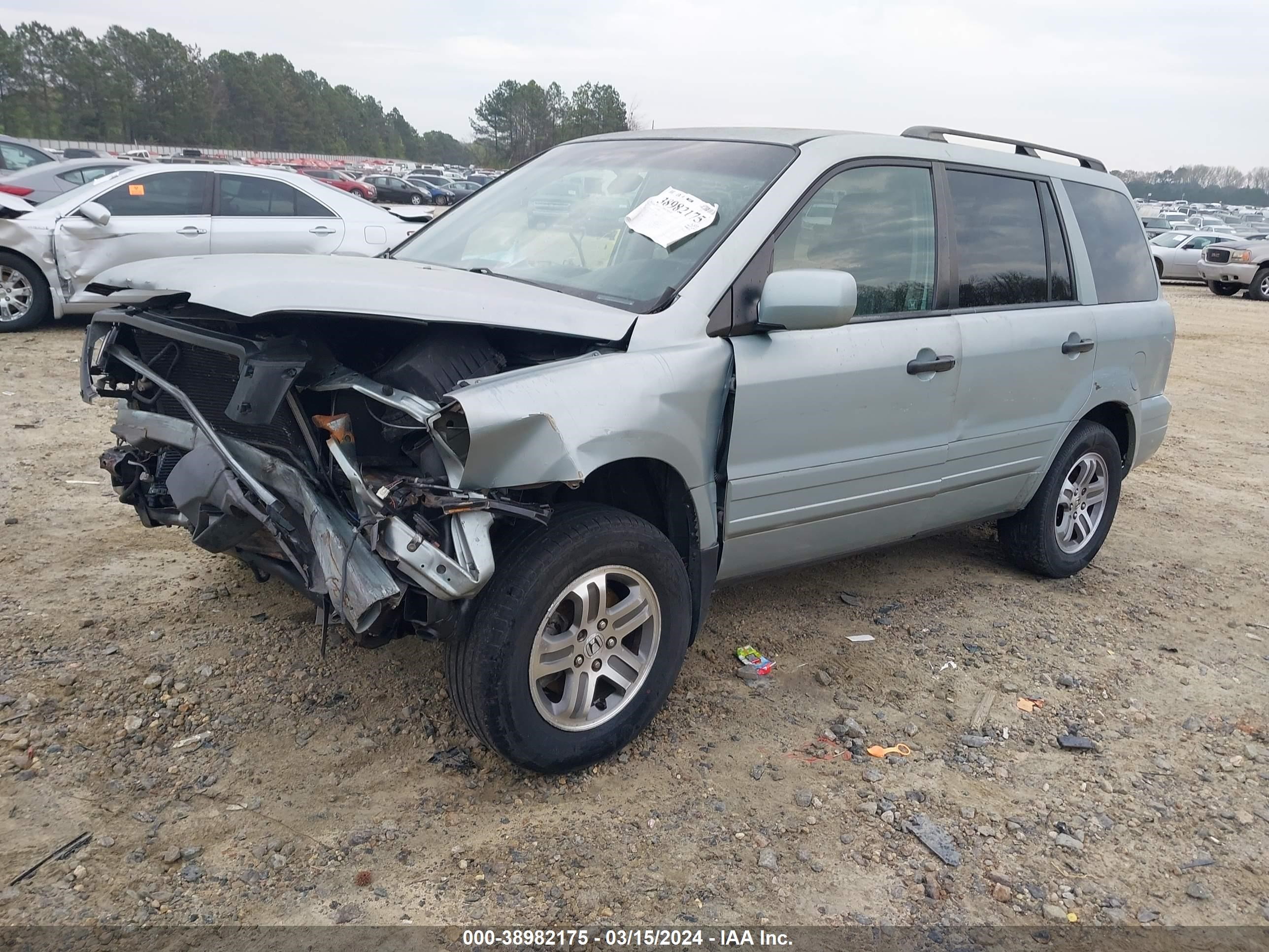 Photo 1 VIN: 2HKYF18443H537900 - HONDA PILOT 